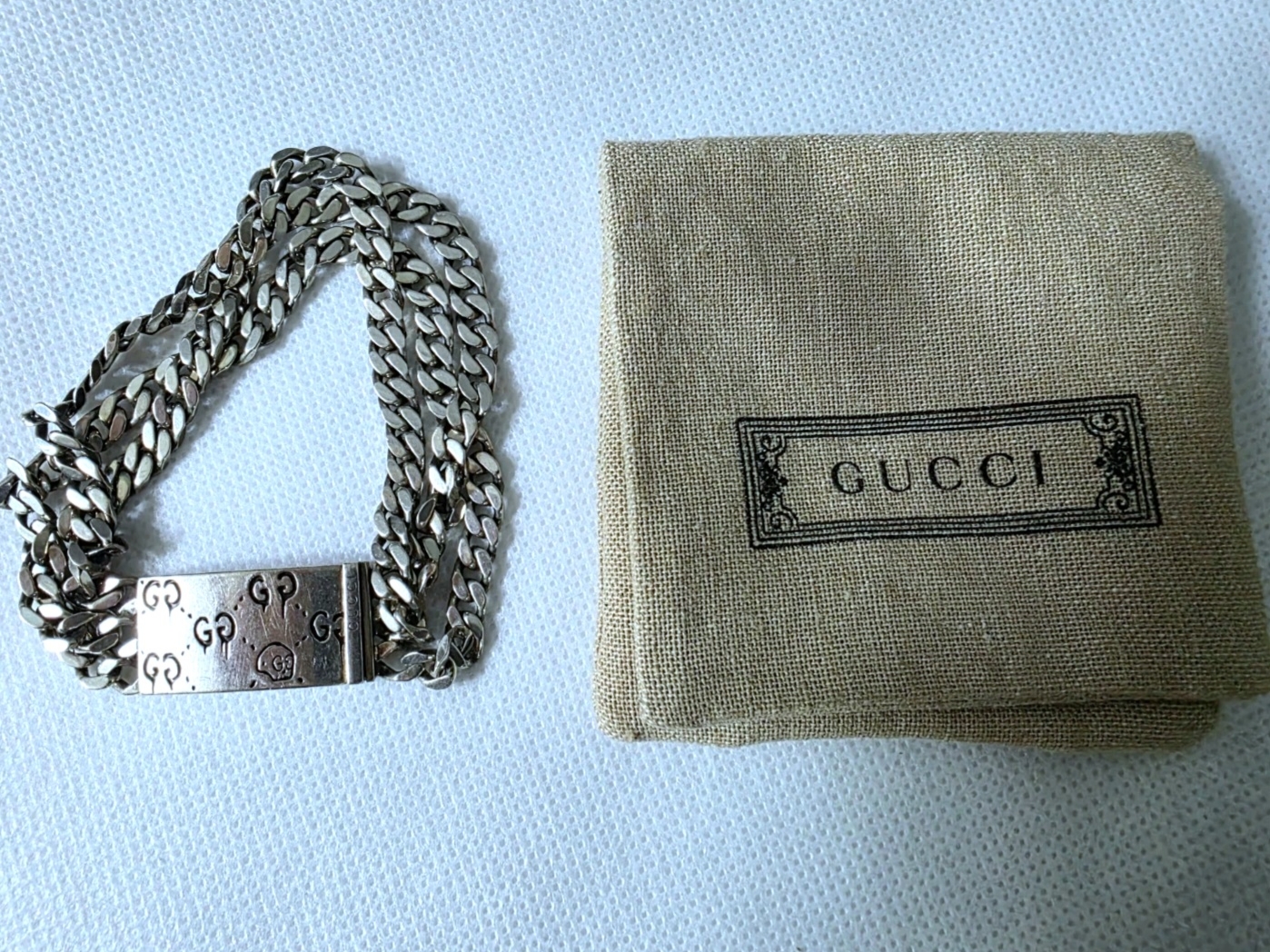 Gucci Ghost Chain Bracelet Silver 착용 스타일 - 1