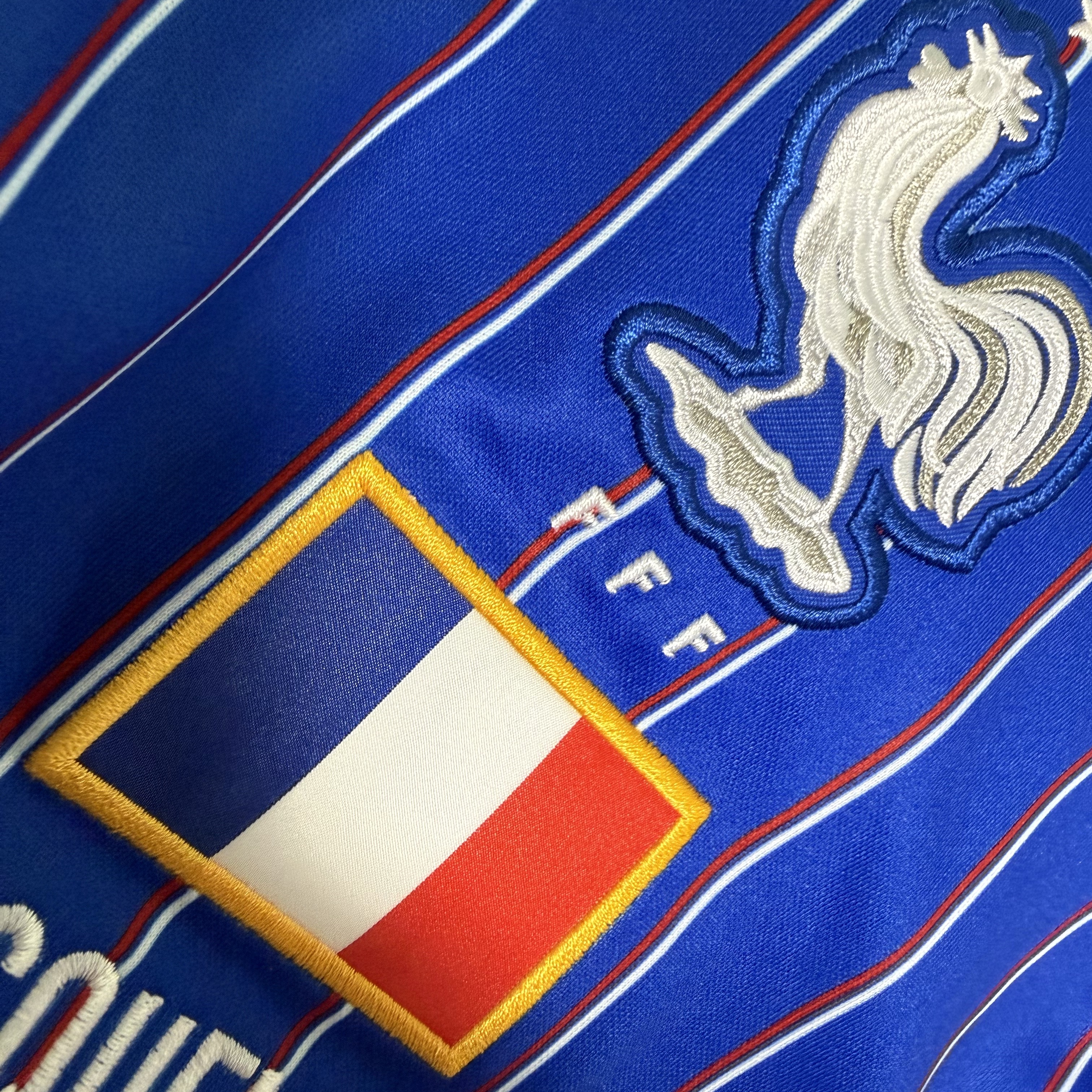 Nike x Jacquemus France Dri-Fit Short-Sleeve Top Game Royal University Red White (IH1674-480) 착용 스타일