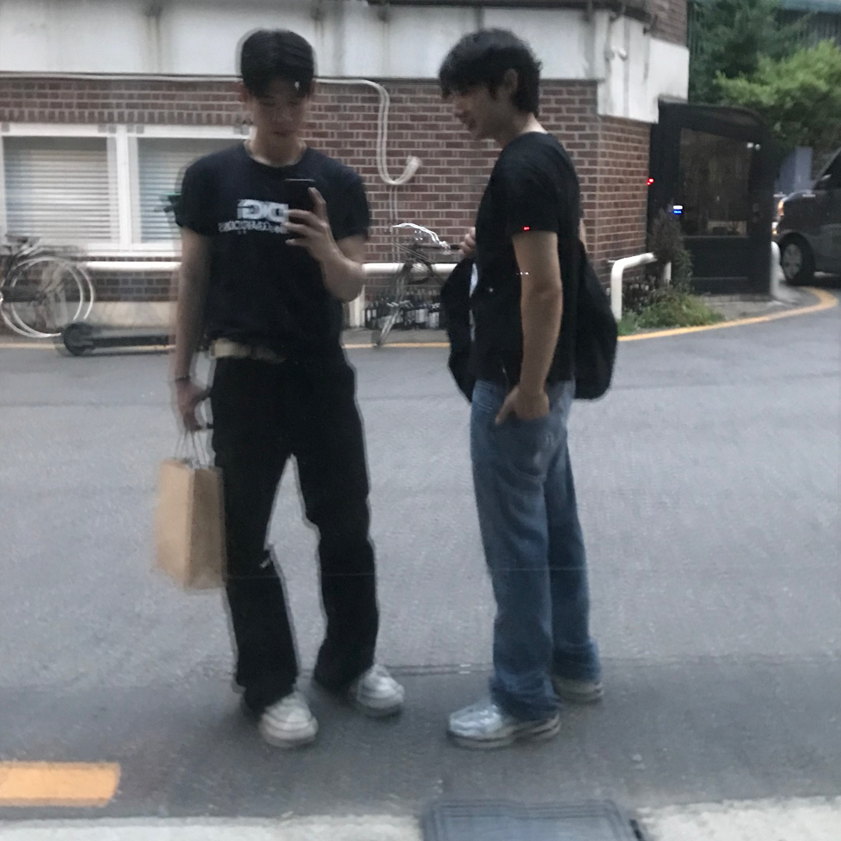 CDG Logo T-Shirt Black 착용 스타일 - 1