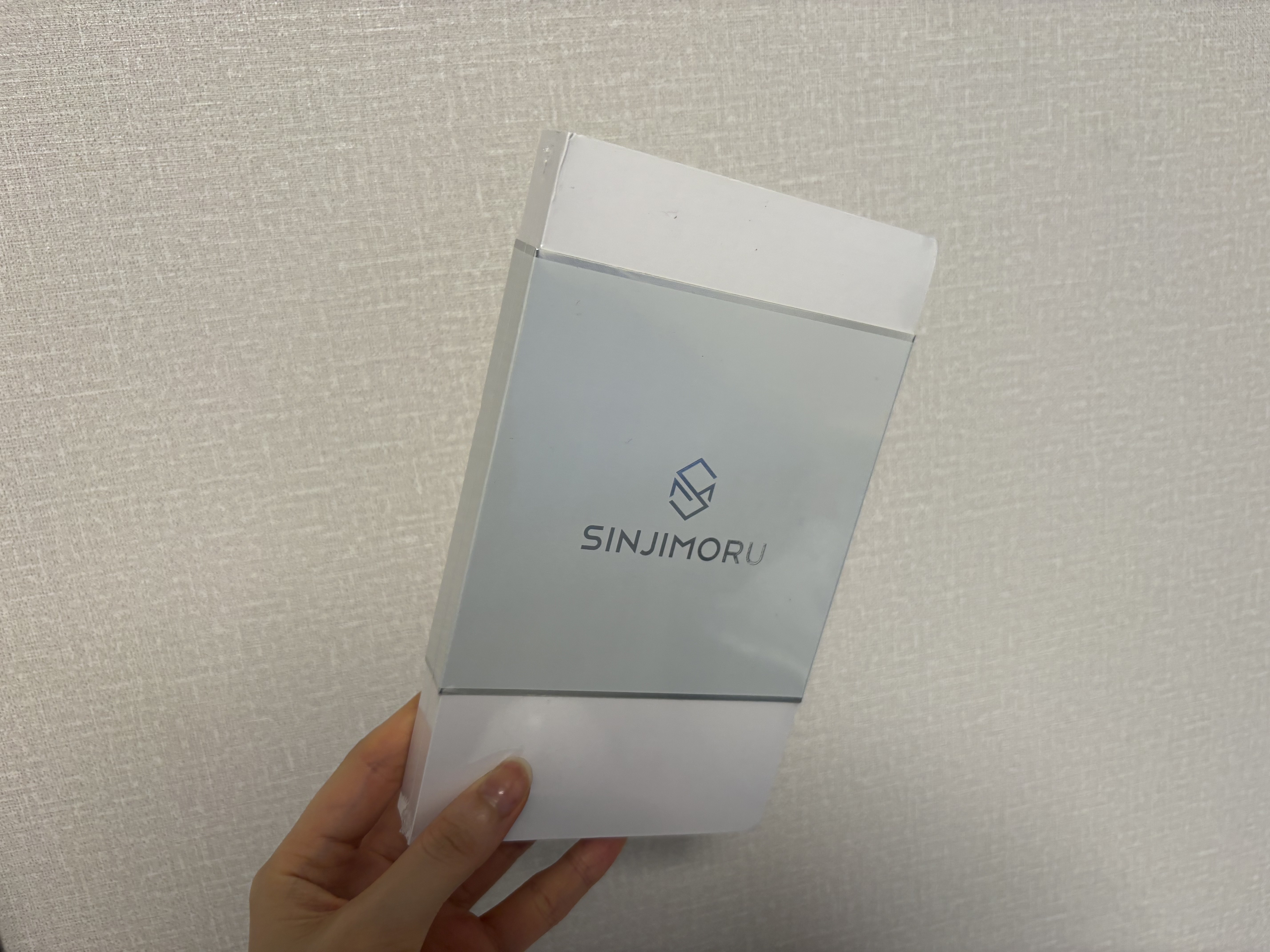 SINJIMORU Privacy Full-Cover Tempered Glass Screen Protector iPhone 17 16 15 14 13 12 Mini Plus Pro Max 착용 스타일