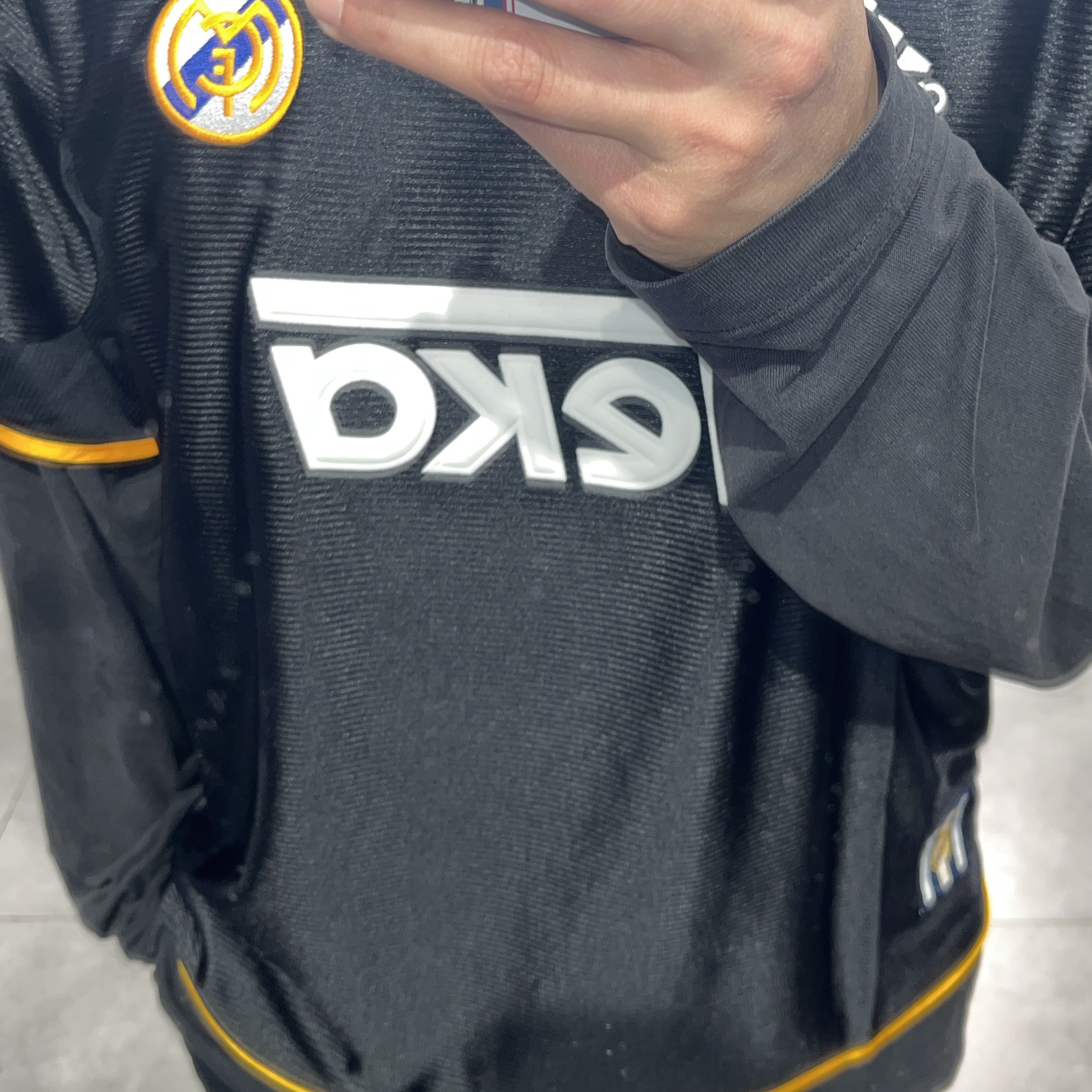 Adidas Real Madrid 99/00 Away Jersey Black - KR Sizing (Non Marking Ver.) 착용 스타일