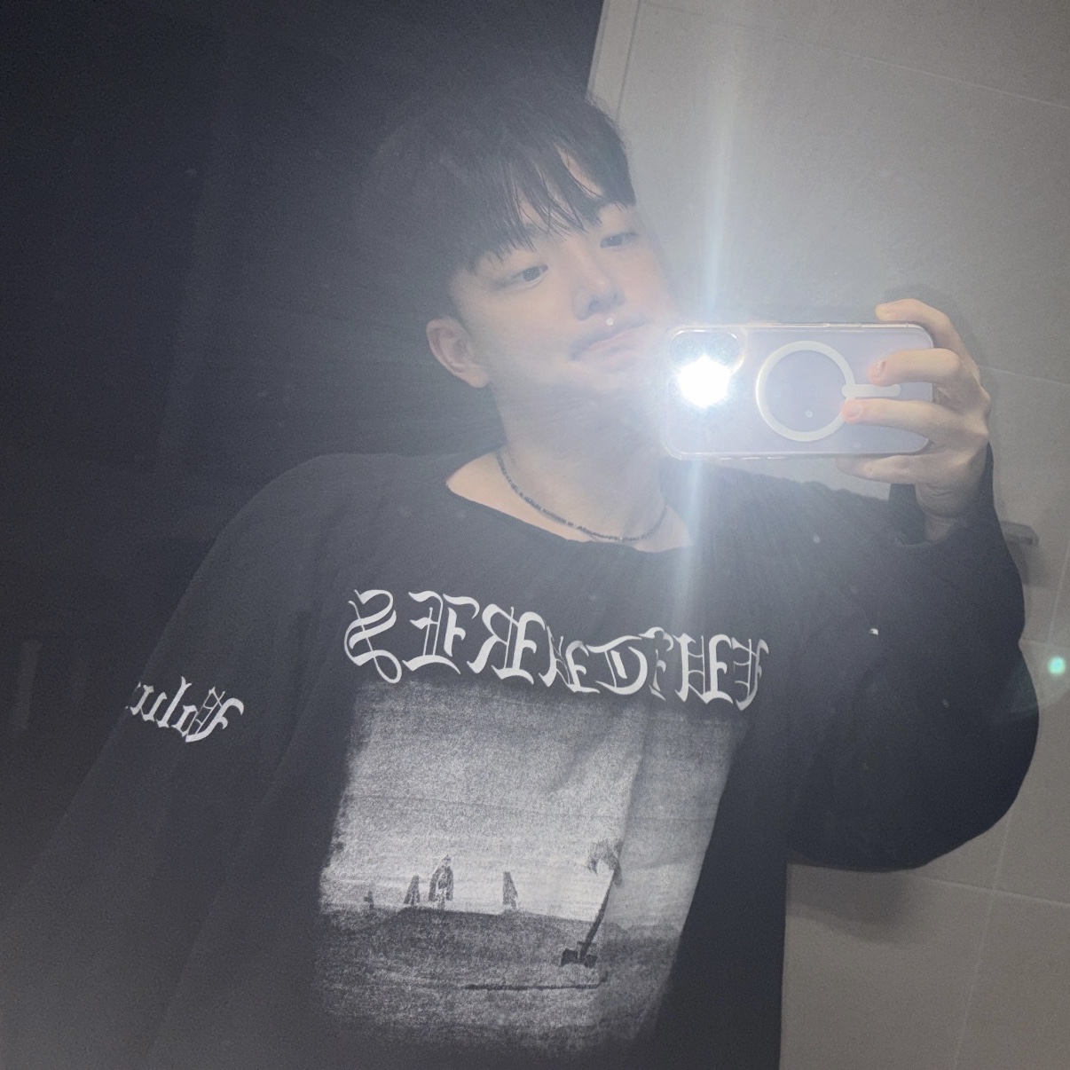Yeezy Vultures Long T-Shirt Black 착용 스타일