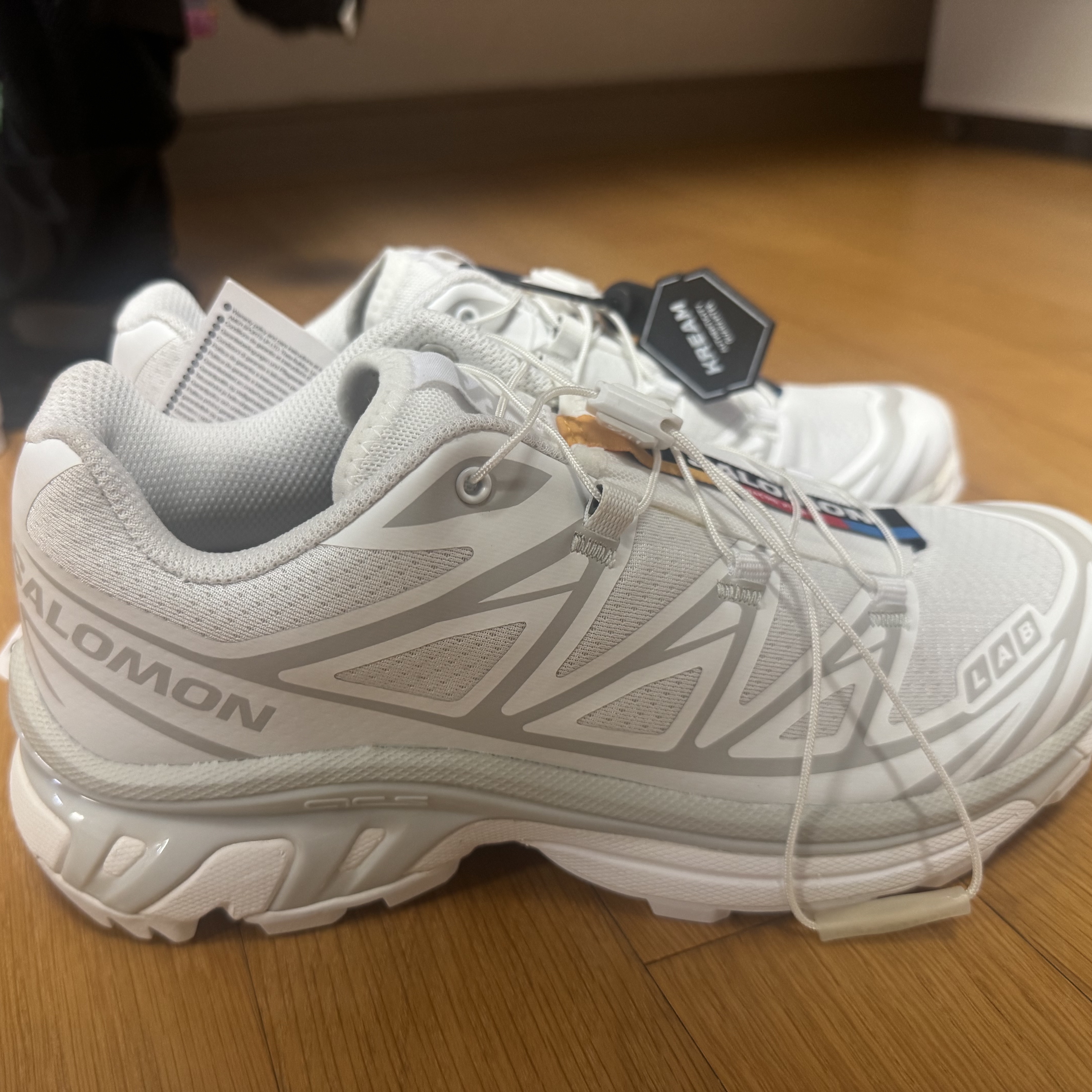 Salomon XT-6 ADV White 착용 스타일 - 1