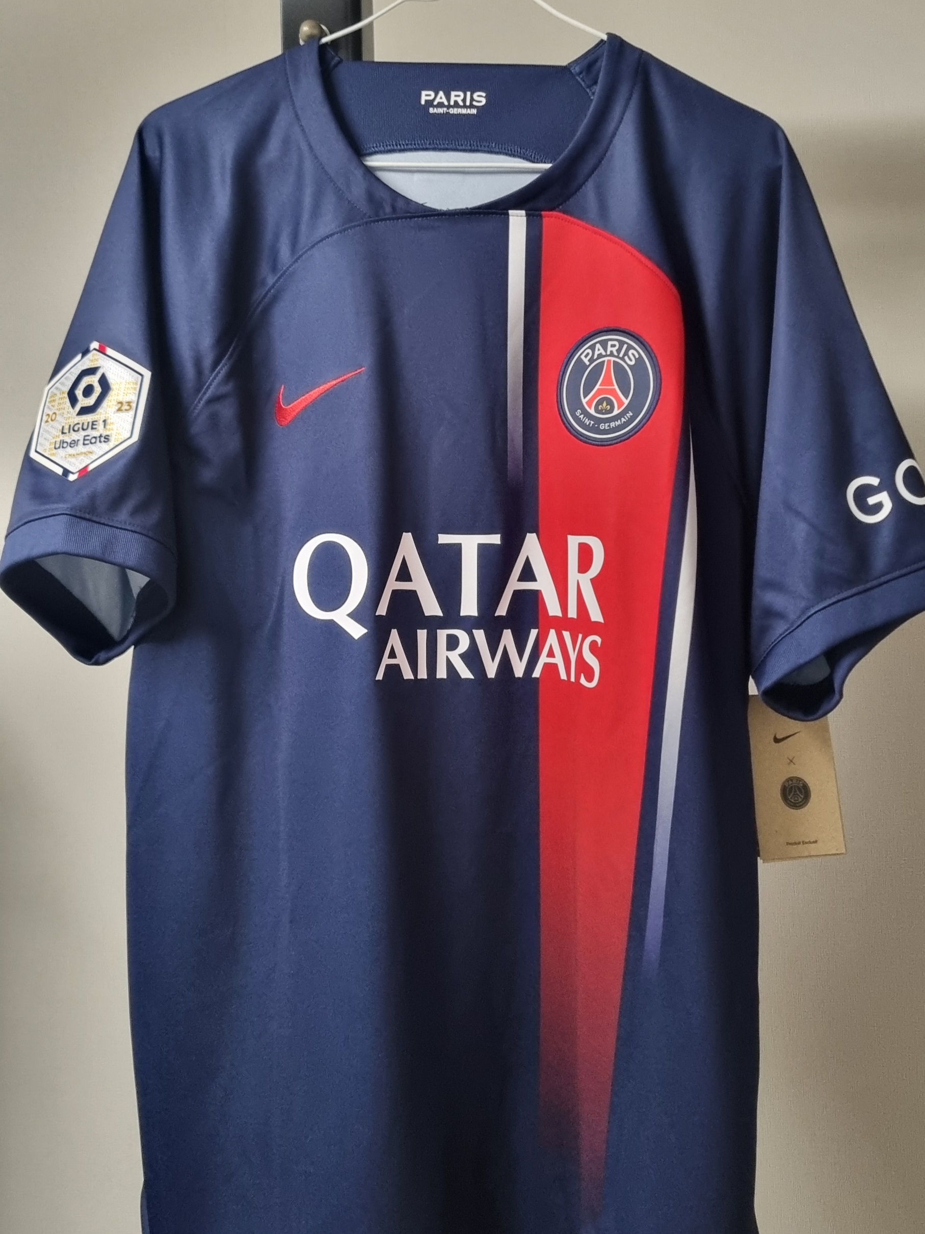 Nike Paris Saint-Germain 2023/24 Dri-Fit Stadium Home Jersey Midnight Navy (Non Marking Ver.), Nike Paris Saint-Germain 2023/24 Dri-Fit ADV Match Home SS Jersey Midnight Navy (Non Marking Ver.) 착용 스타일 - 2