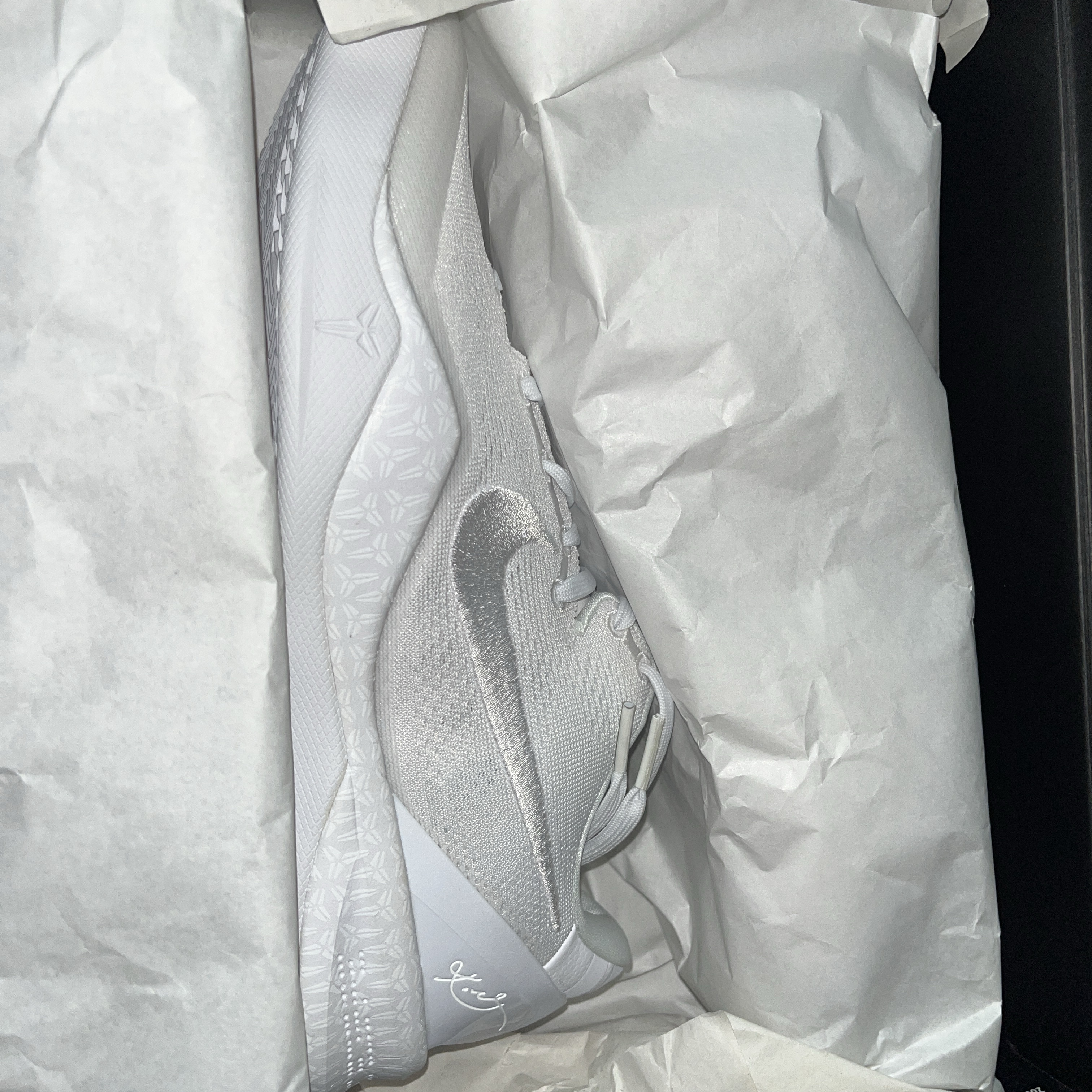 Nike Kobe 8 Protro Halo 착용 스타일
