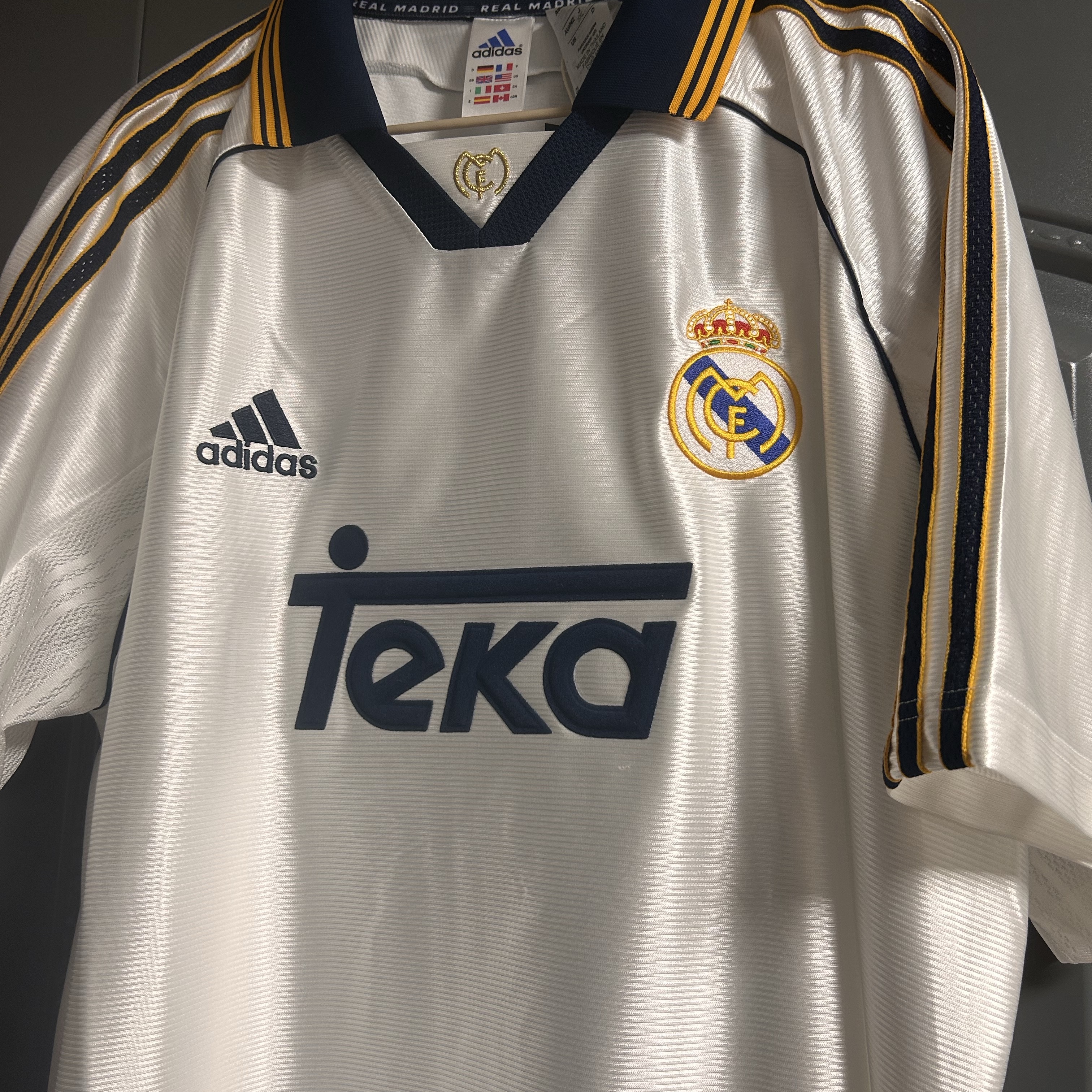 Adidas Real Madrid 99/00 Home Jersey White - KR Sizing (Non Marking Ver.) 착용 스타일 - 2