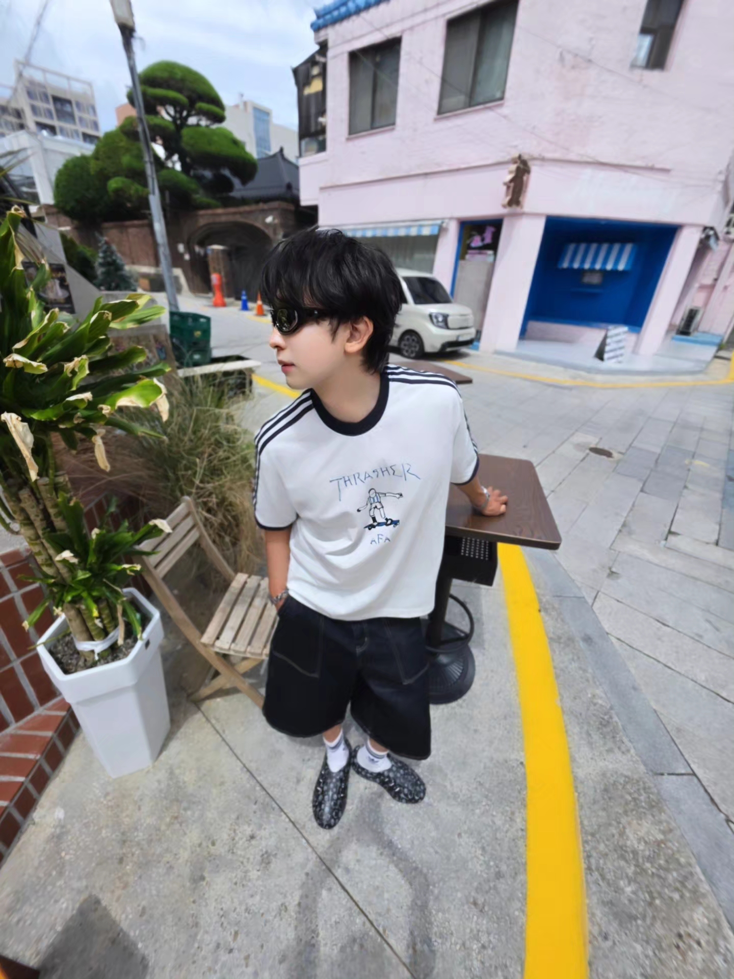 Adidas x Thrasher x Argentina Gonz Ringer T-Shirt Core White - KR Sizing 착용 스타일 - 1