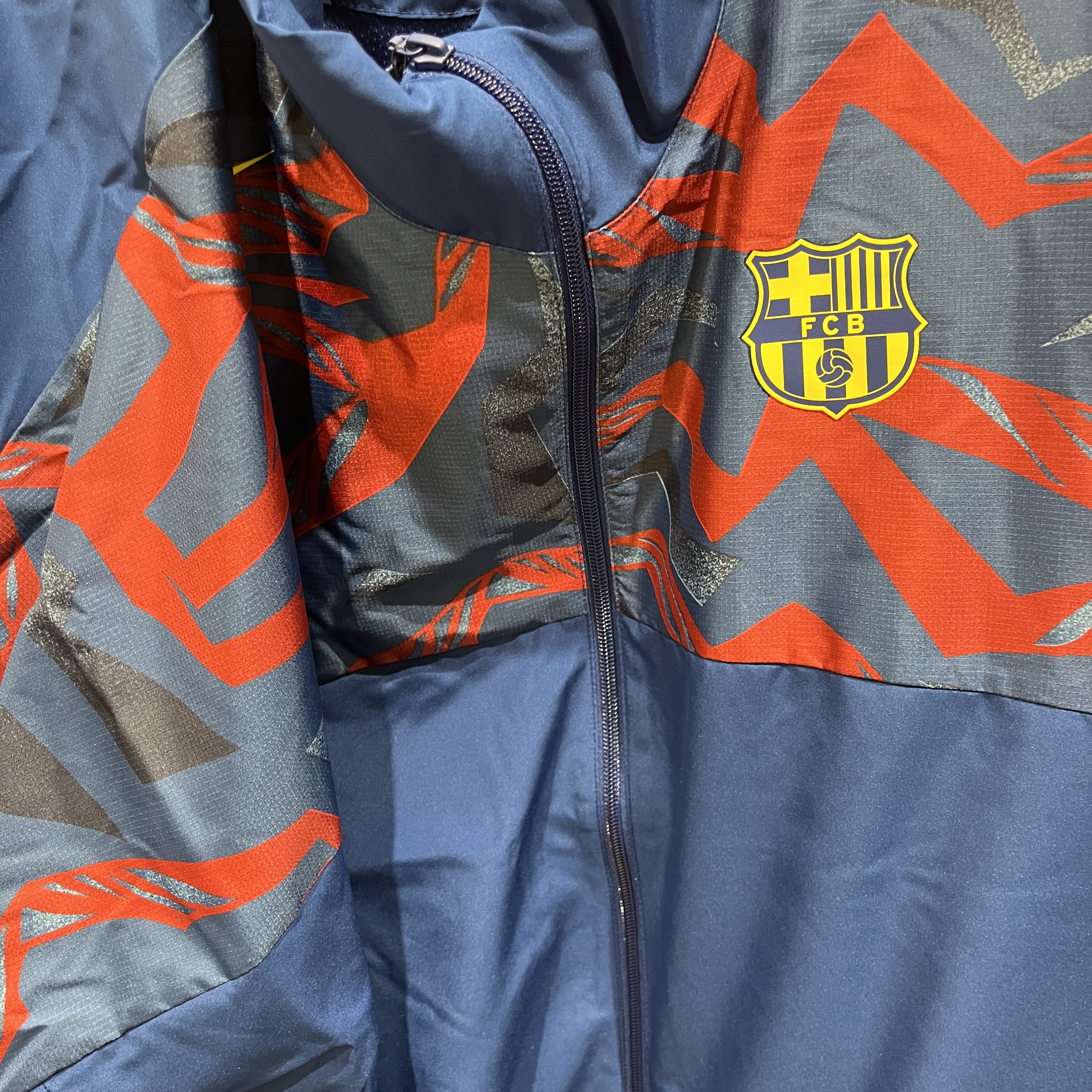 Nike FC Barcelona Starting 5 Force Football Woven Jacket Gym Blue Opti Yellow (FZ1281-431) (Non Marking Ver.) 착용 스타일