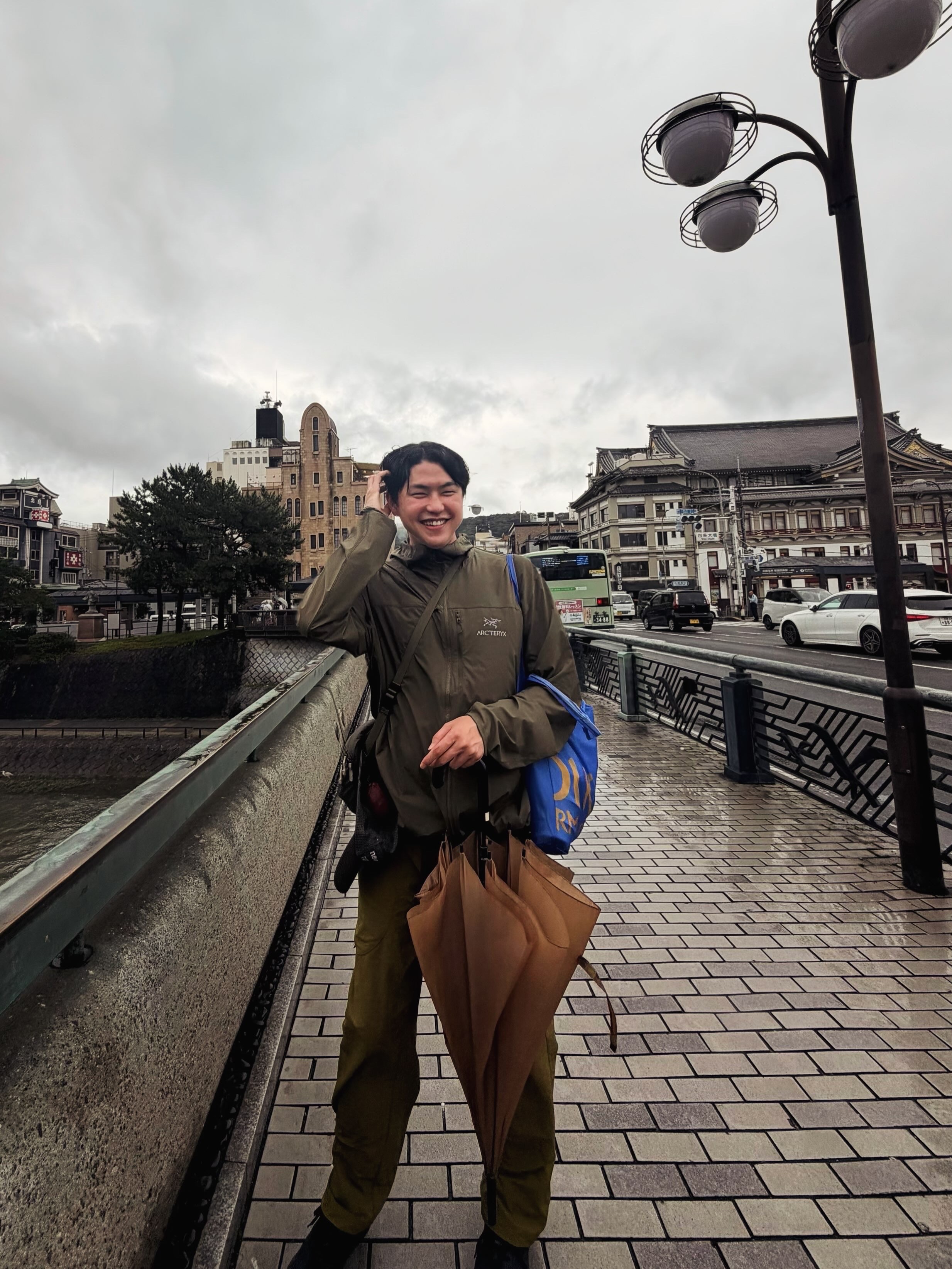 Arc'teryx Squamish Hoody Tatsu, Nike ACG Dolomiti Pants Olive Flak Black - Asia 착용 스타일
