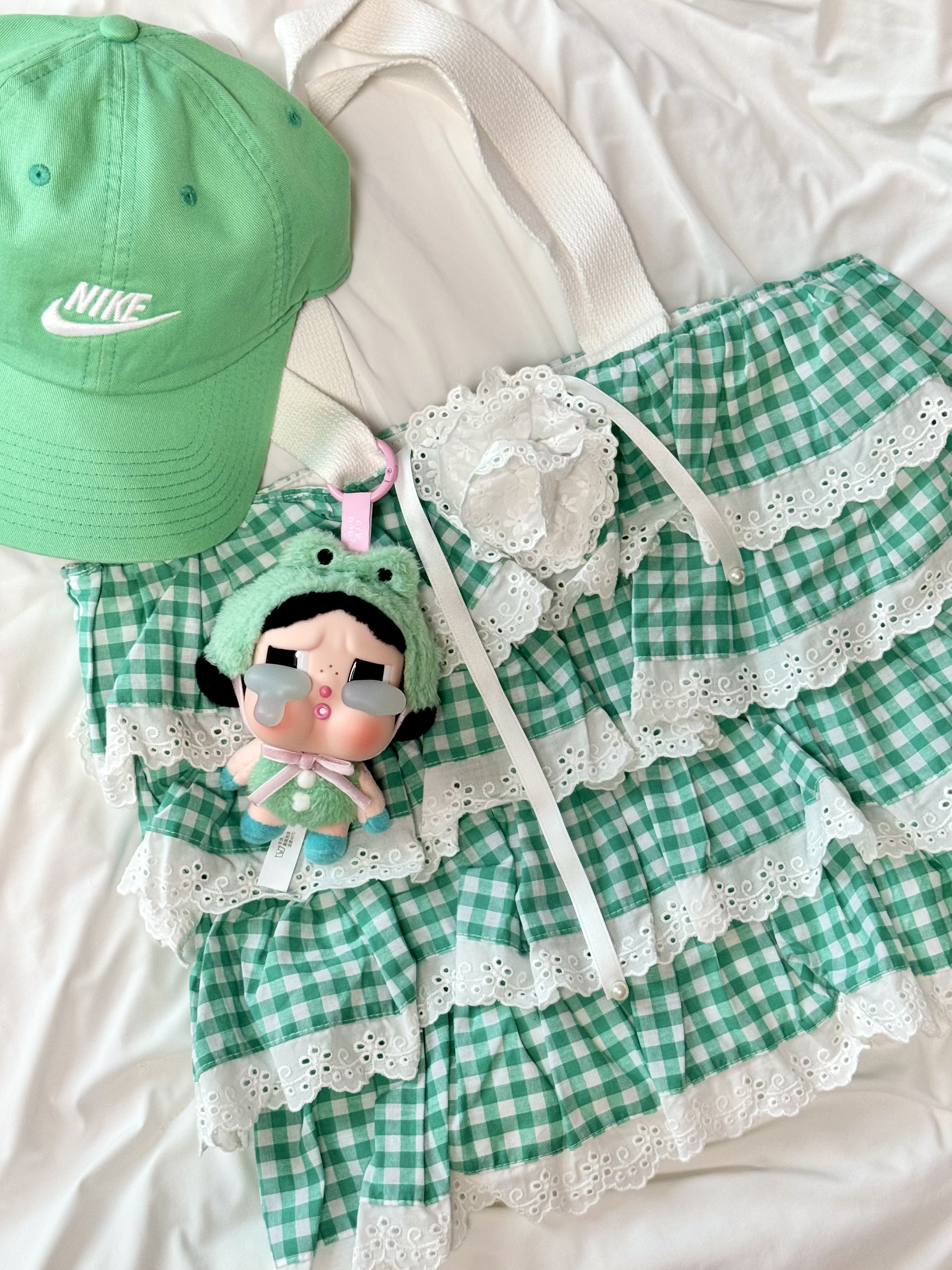Nike Heritage 86 Futura Washed Cap Spring Green, Pop Mart Crybaby Crying Again Series Plush Keyring What A Frog (Opened Case) 착용 스타일 - 1