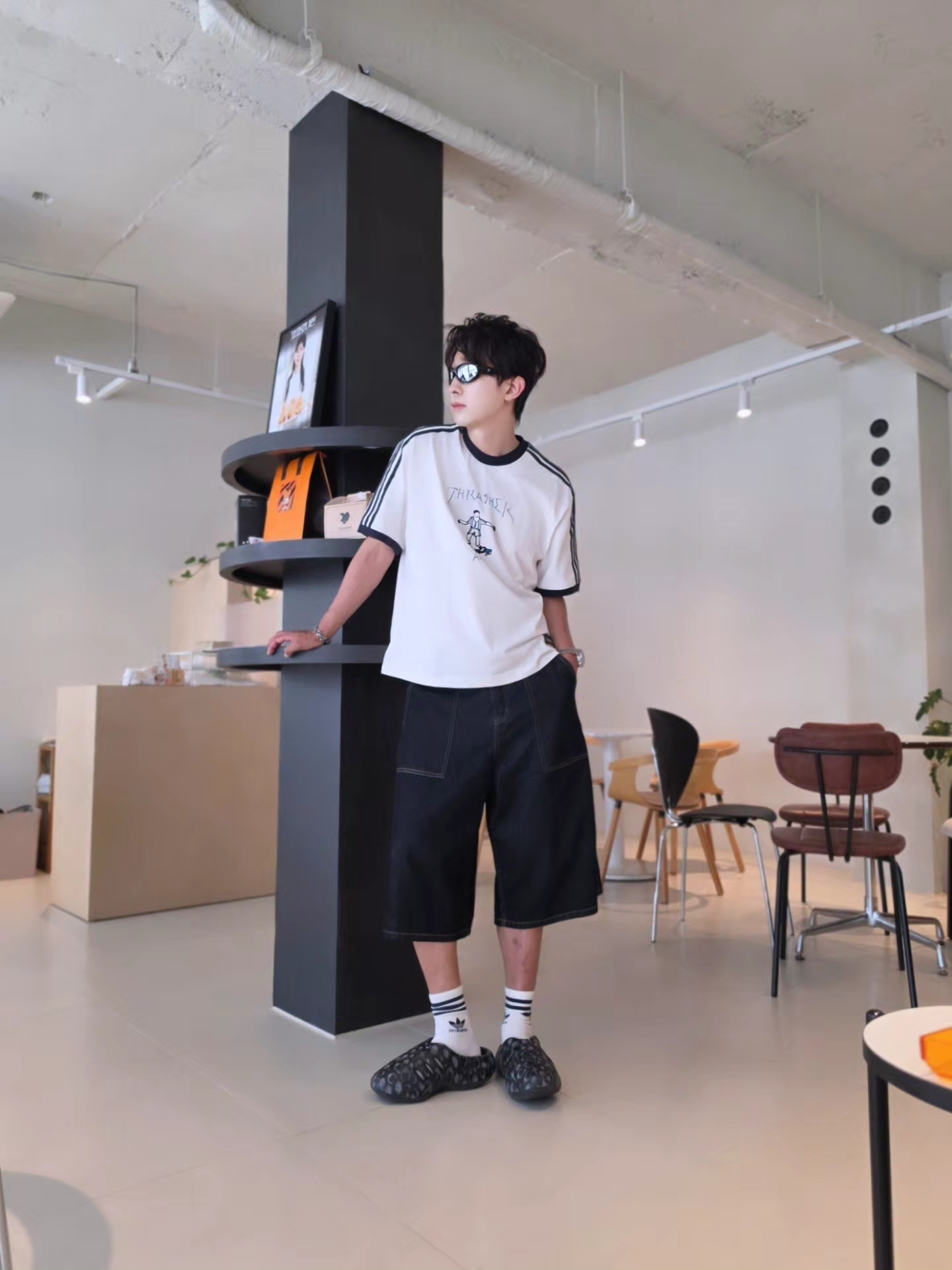 Adidas x Thrasher x Argentina Gonz Ringer T-Shirt Core White - KR Sizing, Samsung Galaxy Watch8 Classic 46mm LTE White (Korean Ver.) 착용 스타일 - 3