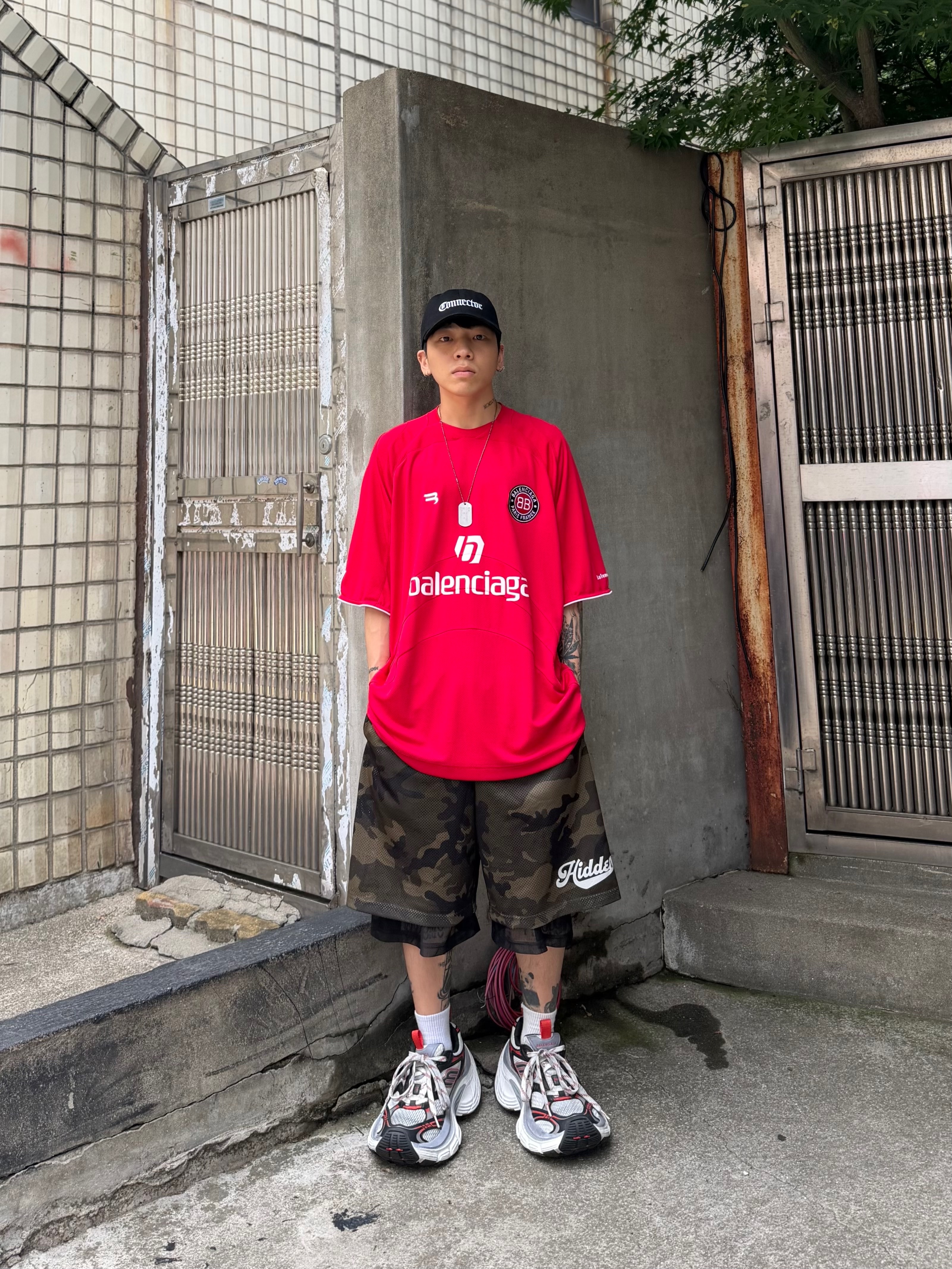 AX CONNECTION Connector Embroidered Cap Black 착용 스타일 - 5