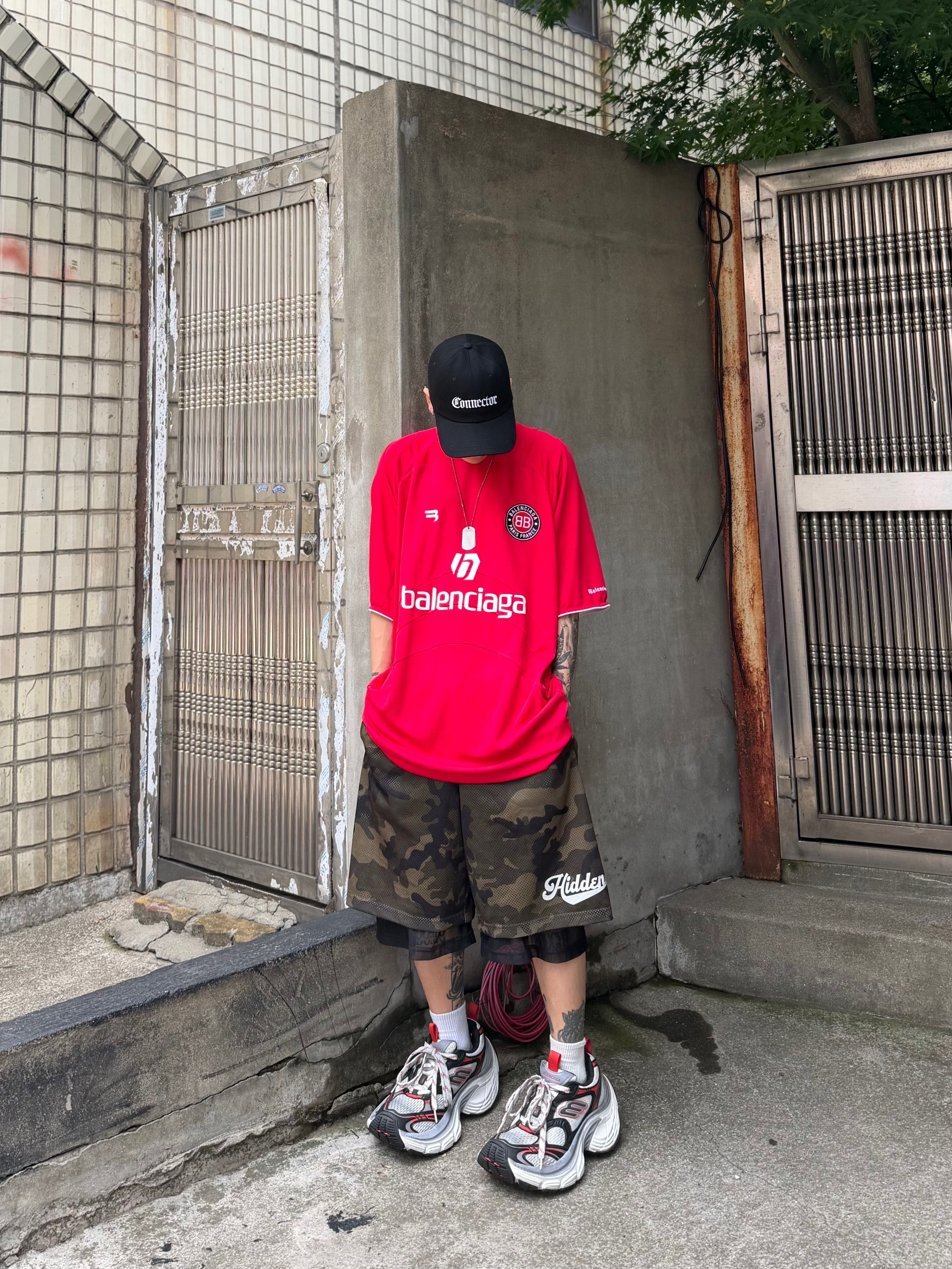 AX CONNECTION Connector Embroidered Cap Black 착용 스타일 - 4