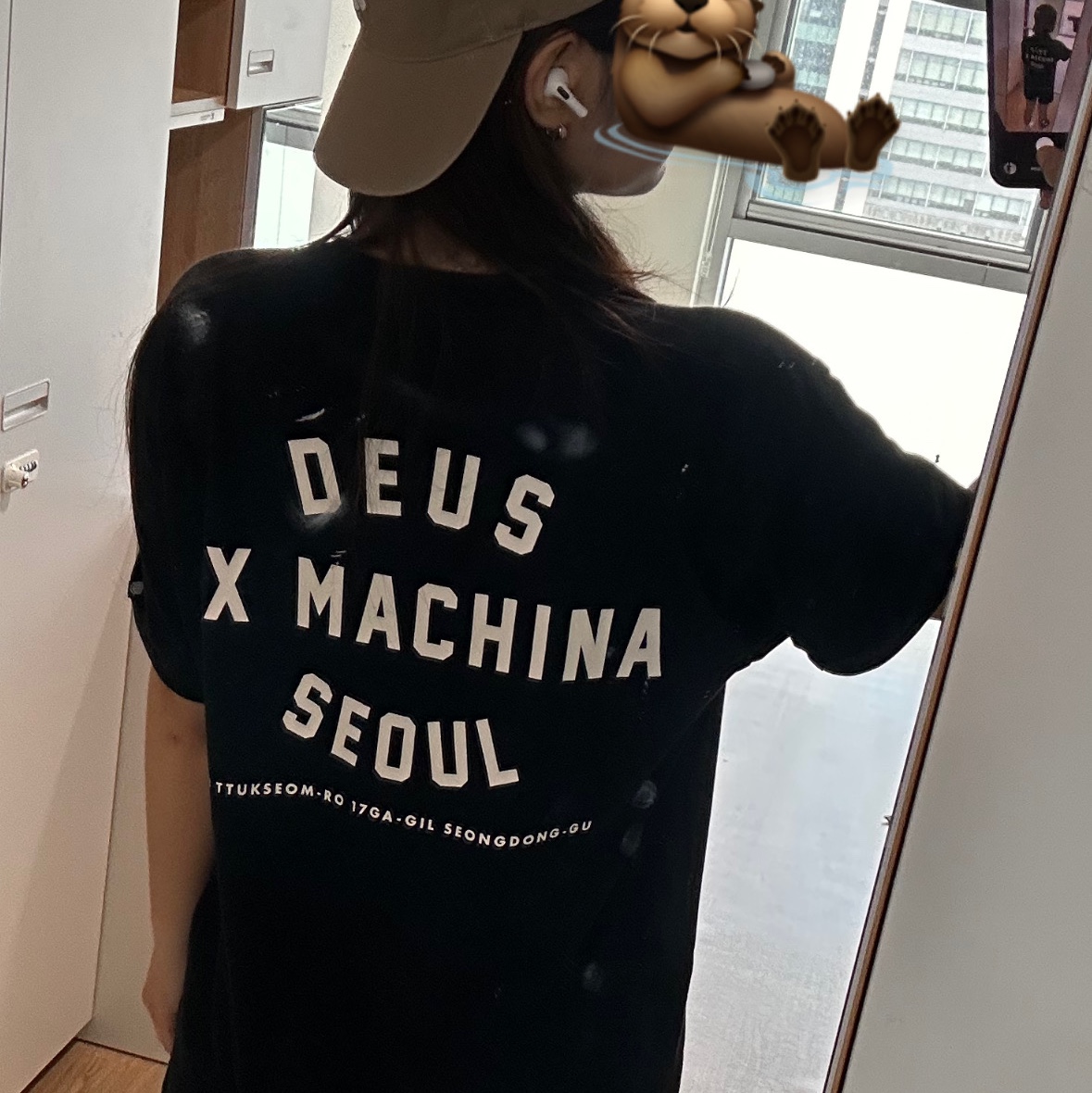Deus Ex Machina Deus Seoul College Address T-Shirt Black 착용 스타일 - 2