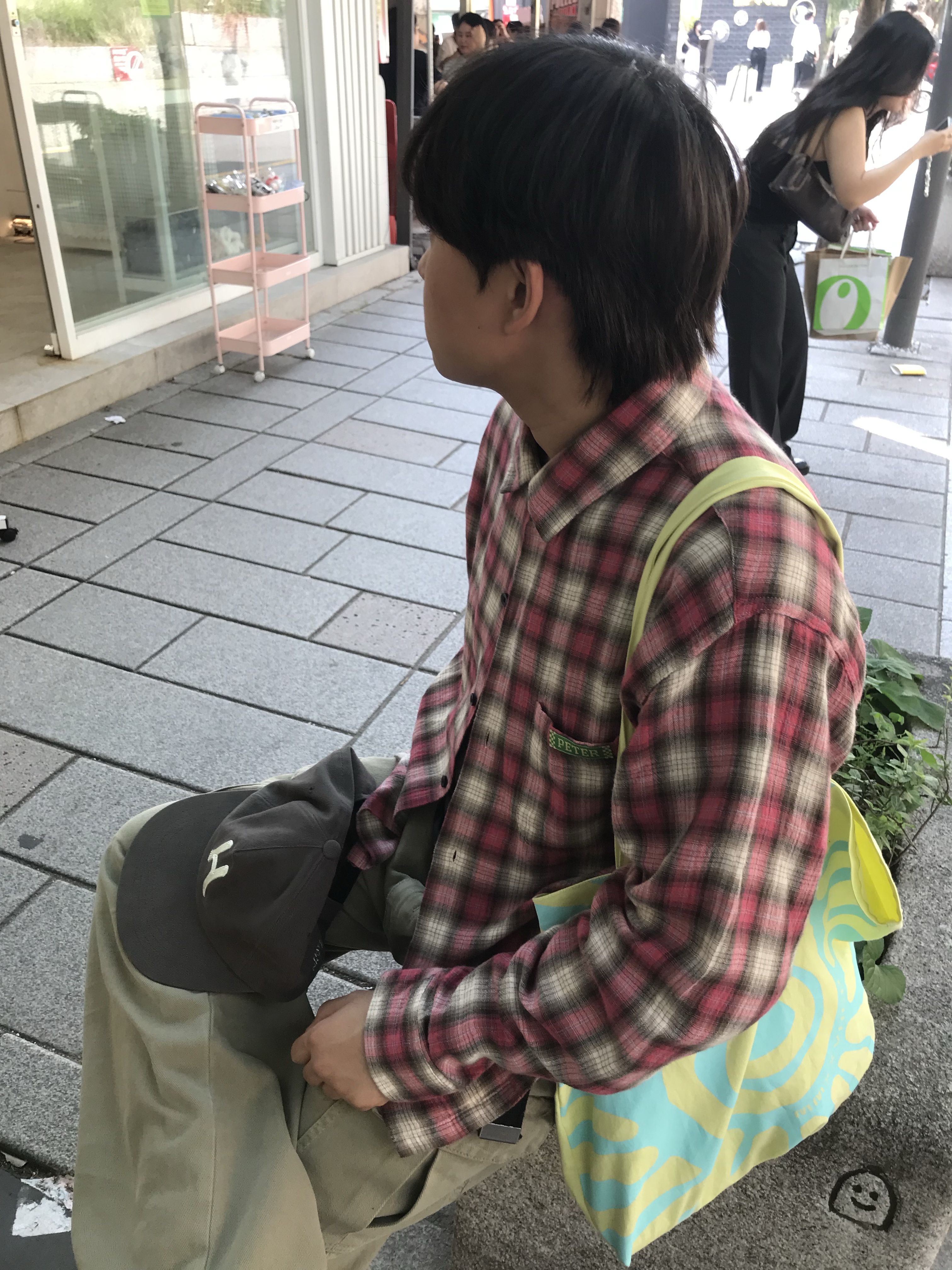 Dr. Martens 1461 Crazy Horse Dark Brown, Hatchingroom x Mascompany Haema Bag Lemon 착용 스타일 - 4