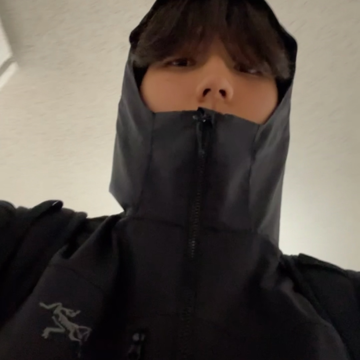 Arc'teryx Squamish Hoody Black 착용 스타일