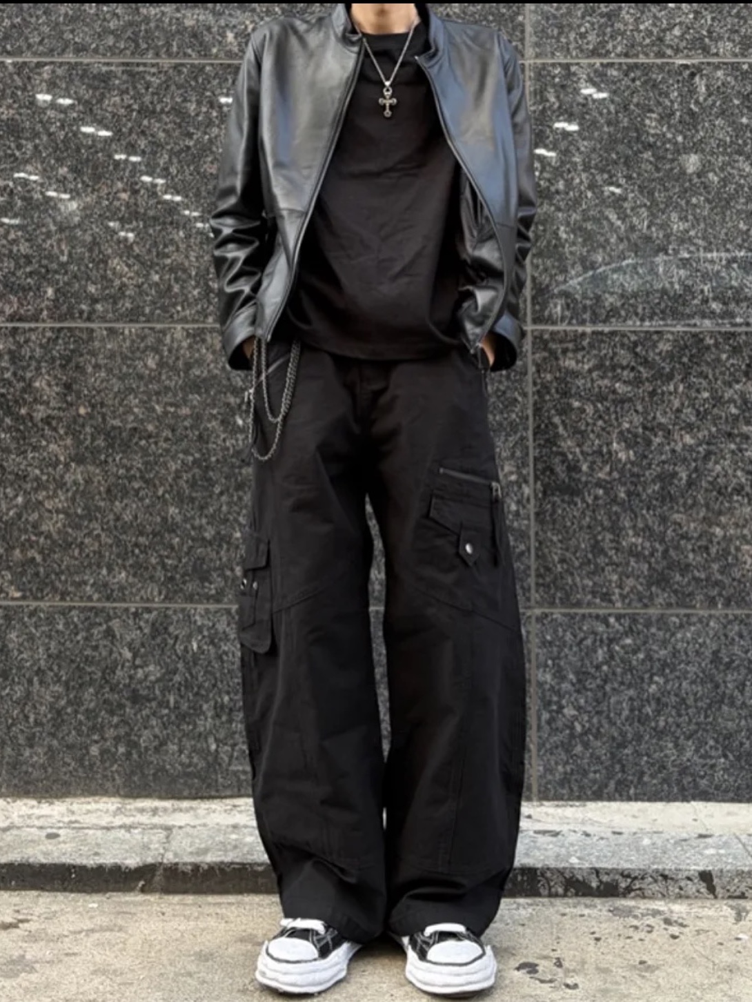 Maison Mihara Yasuhiro Peterson23 OG Sole Canvas Low-top Sneakers Black 착용 스타일