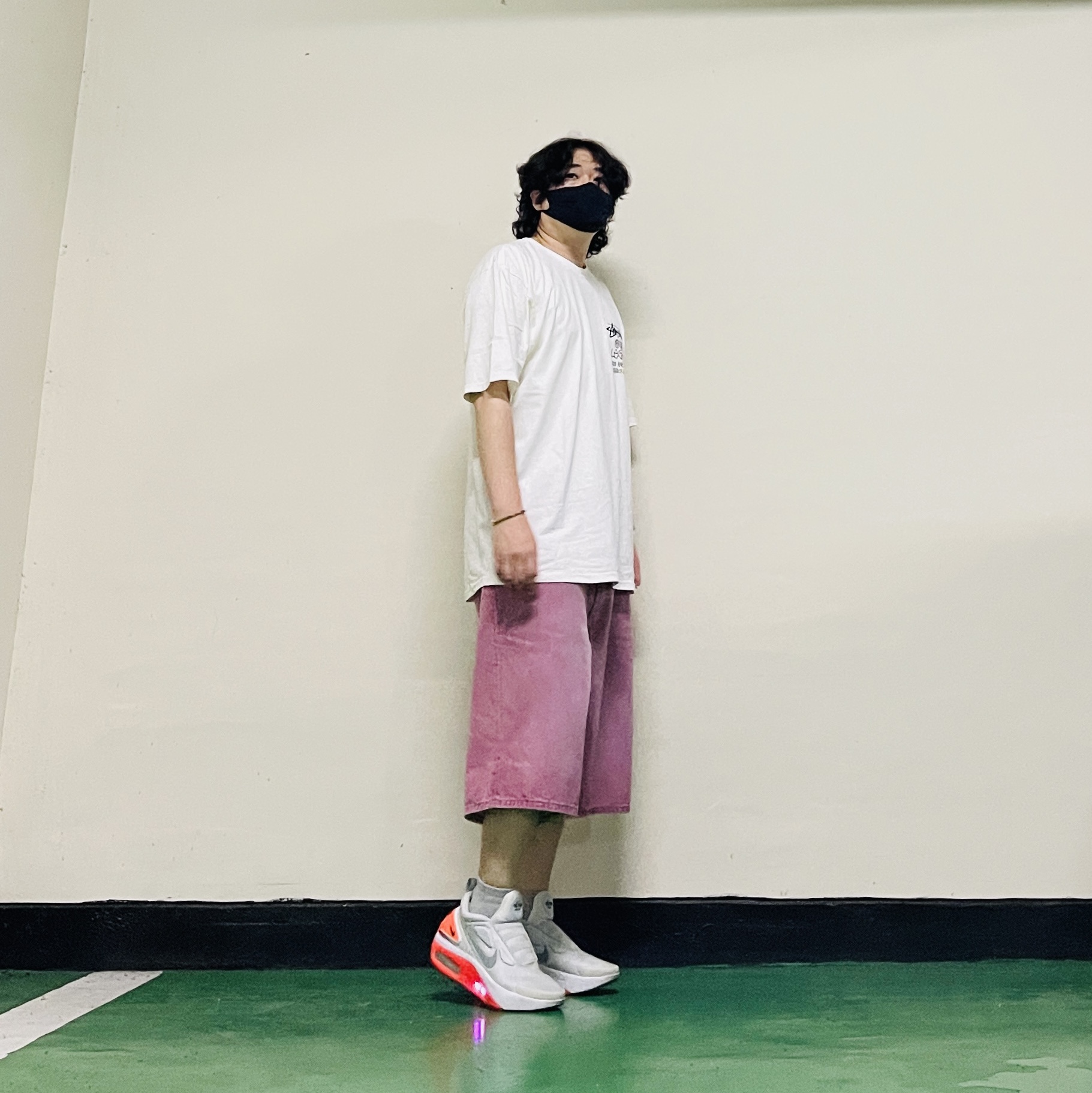 Nike Adapt Auto Max Pure Platinum (KR Charger), Stussy x Our Legacy Surfman Pigment Dyed T-Shirt Natural 착용 스타일 - 3