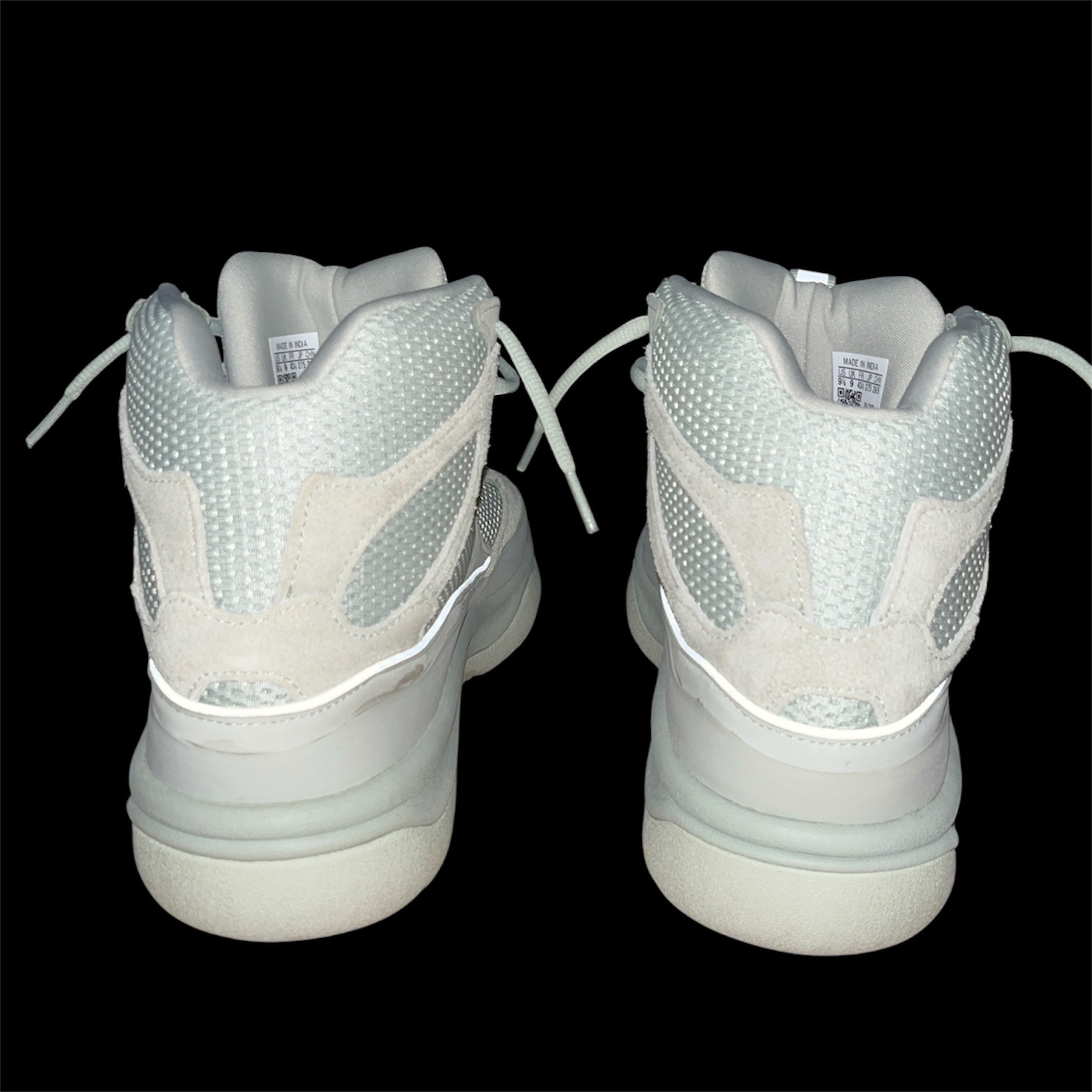 Adidas Yeezy Desert Boot Salt 착용 스타일