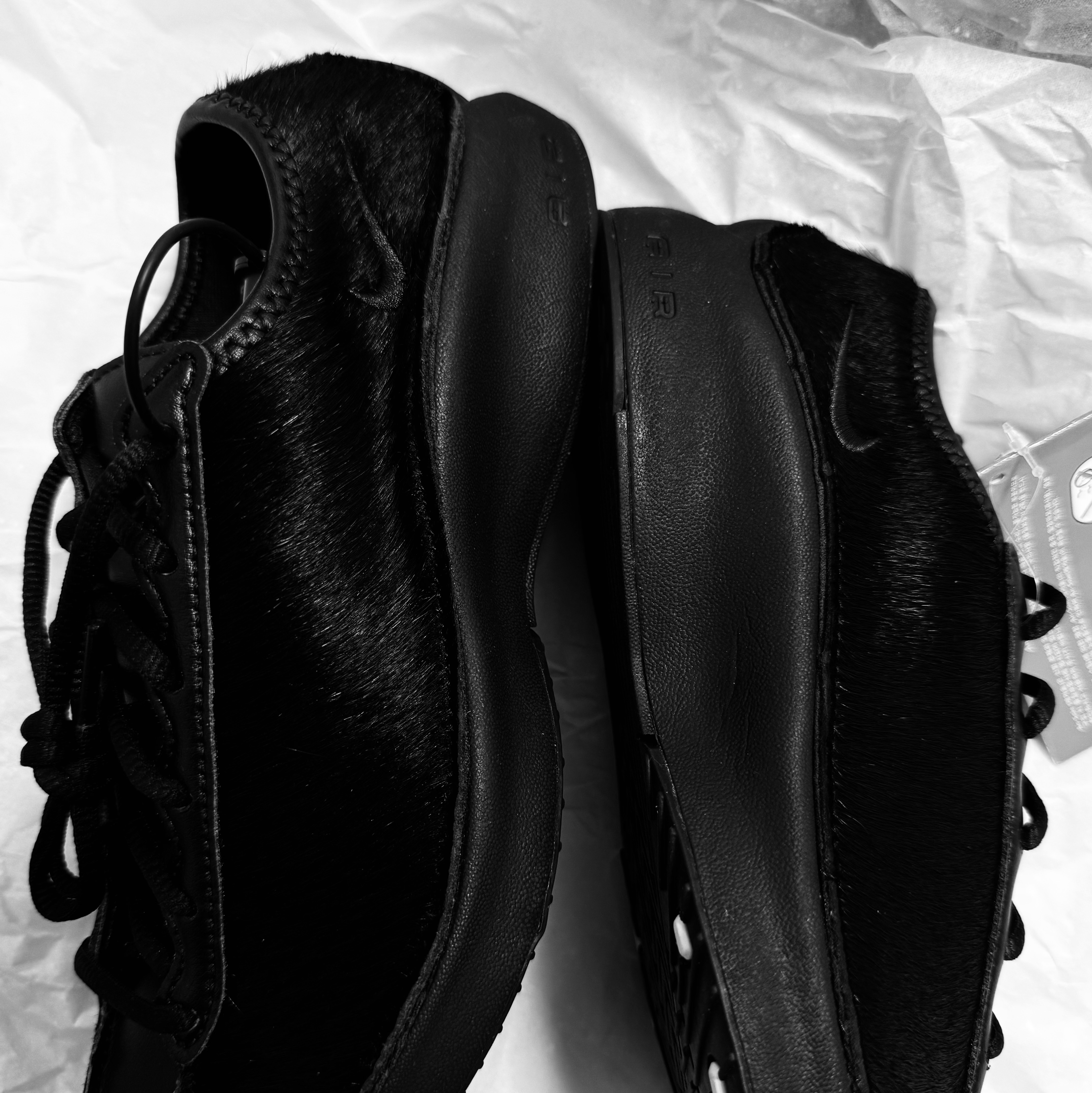 (W) Nike Air Superfly Black and Off Noir 착용 스타일 - 4