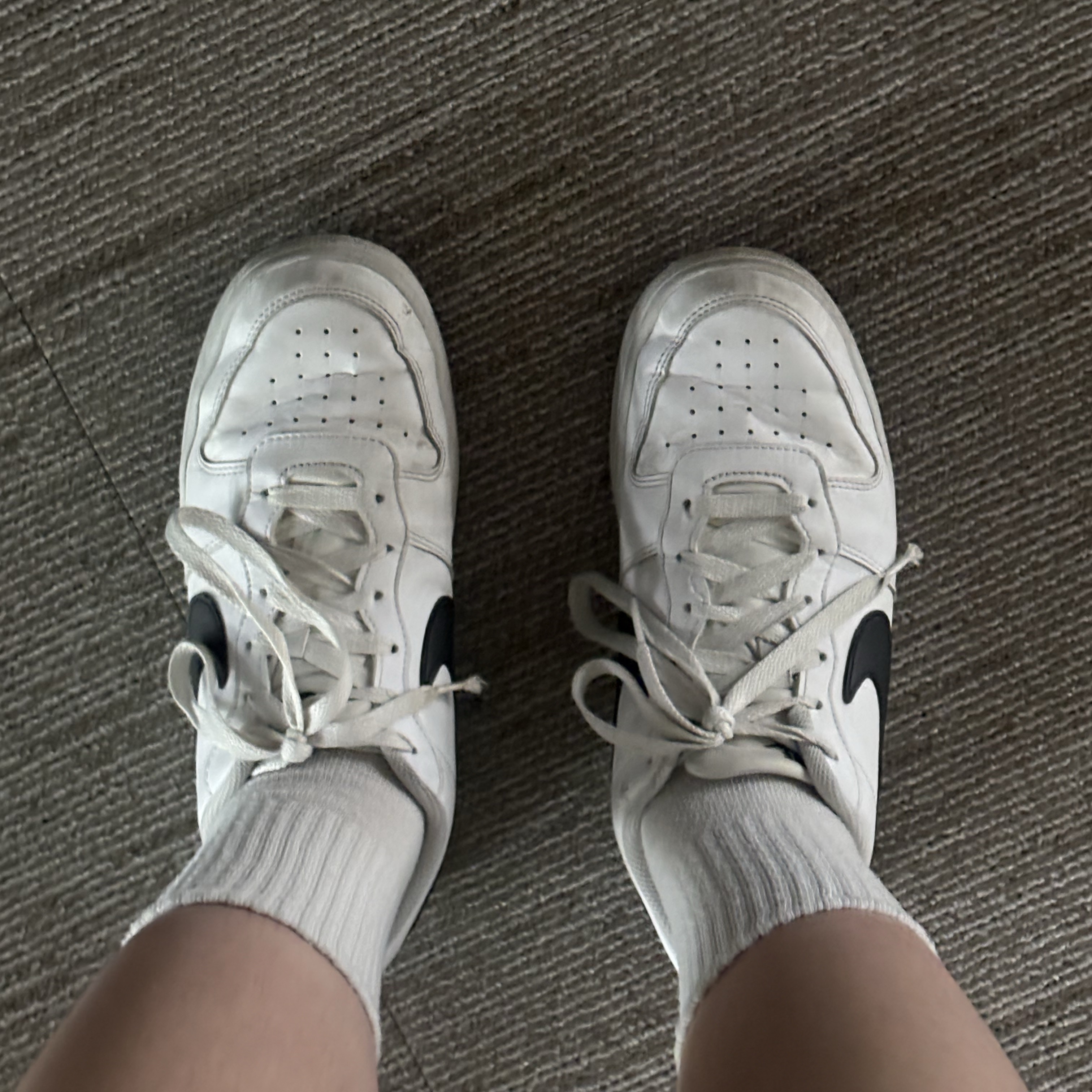 Nike Air Force 1 '07 White Black 착용 스타일