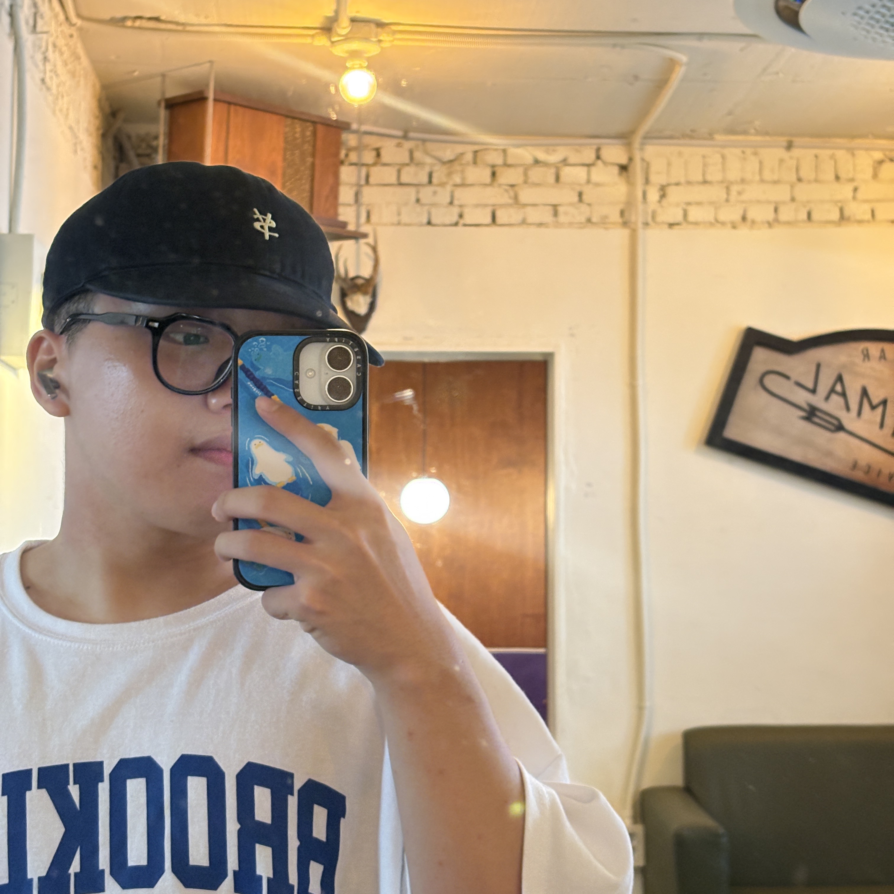 [예약 배송] Sunday Ceremony Sy Classic Vintage Logo Cap - Navy 착용 스타일 - 5