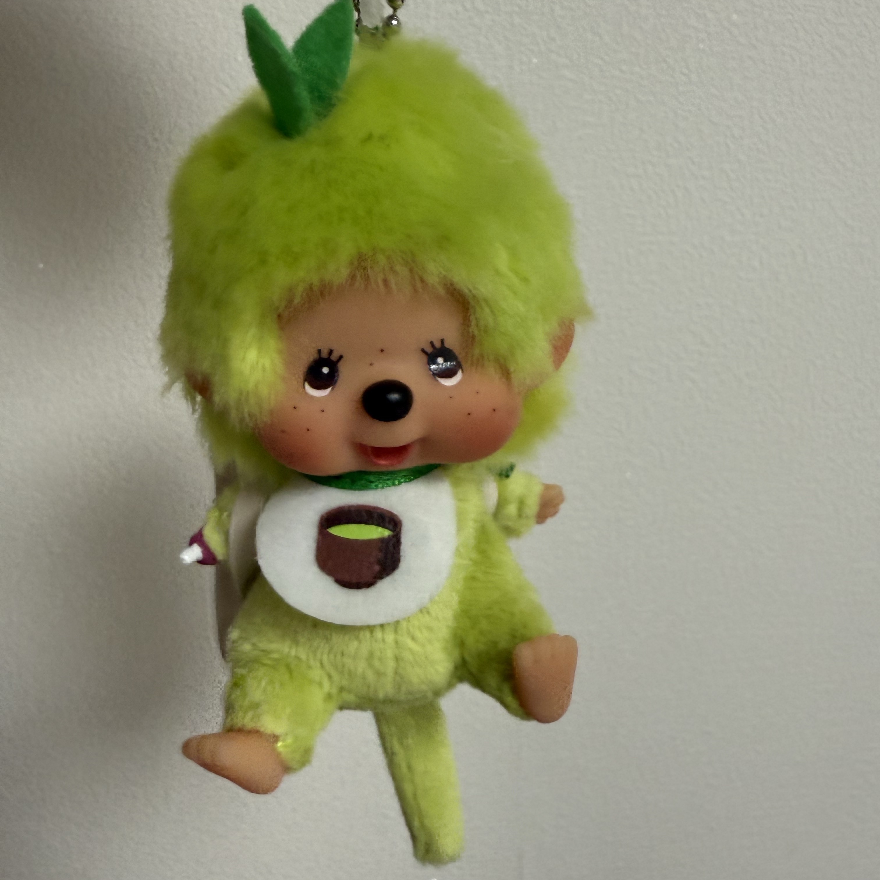 Monchhichi Green Tea Bighead SS Key Chain Green 착용 스타일 - 1