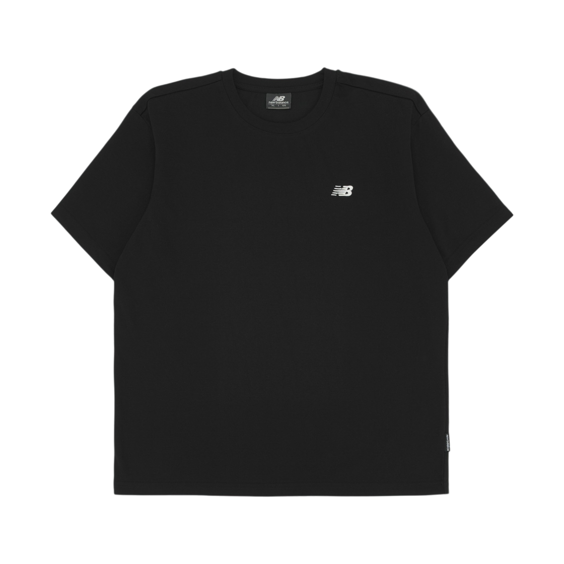 뉴발란스 에센셜 스몰 로고 티셔츠 블랙(New Balance Essential Small Logo T-Shirt Black)