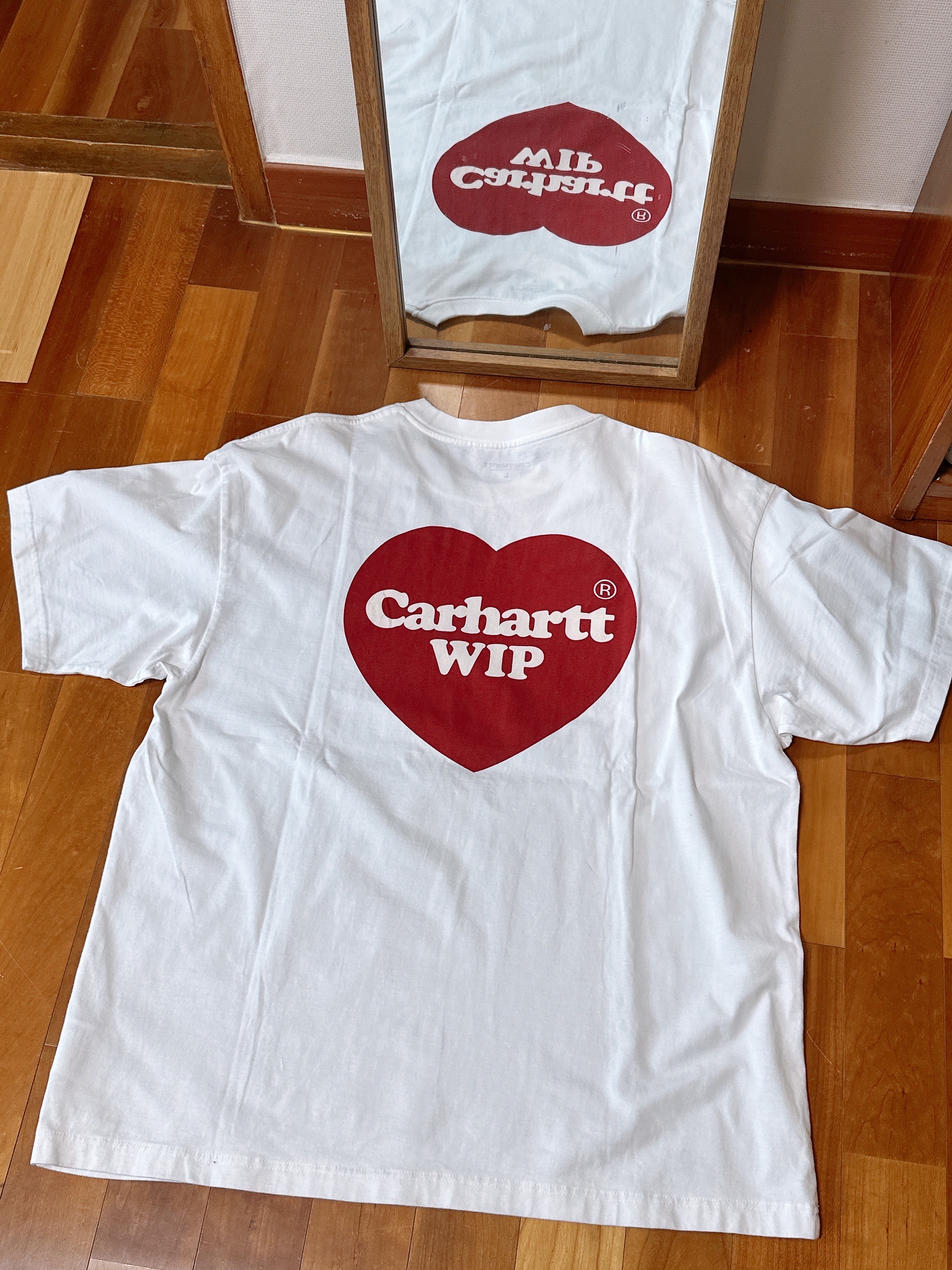 Carhartt WIP S/S Double Heart T-Shirt White 착용 스타일