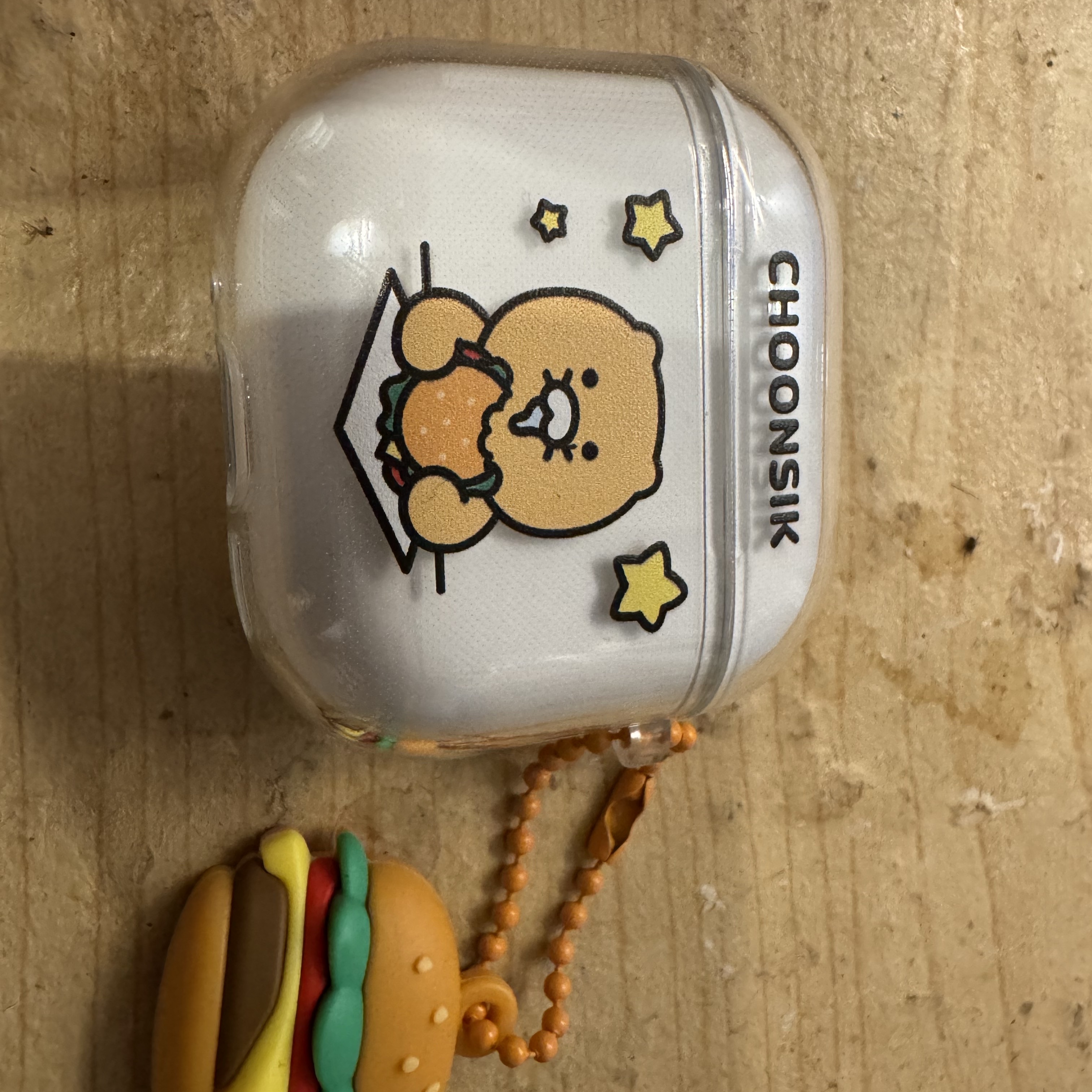 Apple AirPods 4th Gen with Active Noise Cancellation (Korean Ver.) 착용 스타일