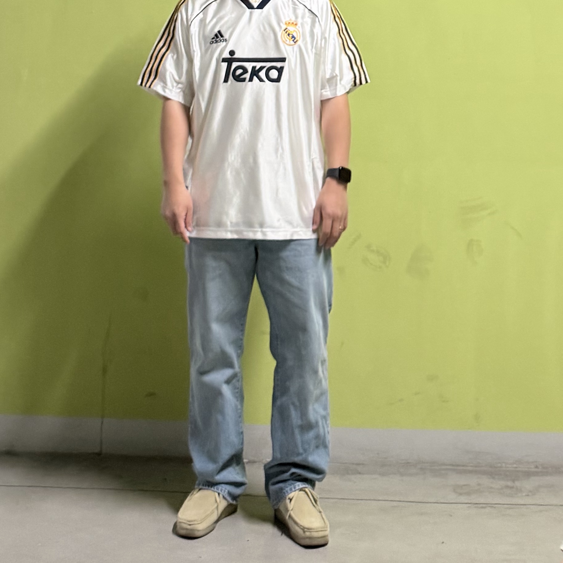 Adidas Real Madrid 99/00 Home Jersey White - KR Sizing (Non Marking Ver.), Stussy Denim Classic Jean Washed Blue 착용 스타일
