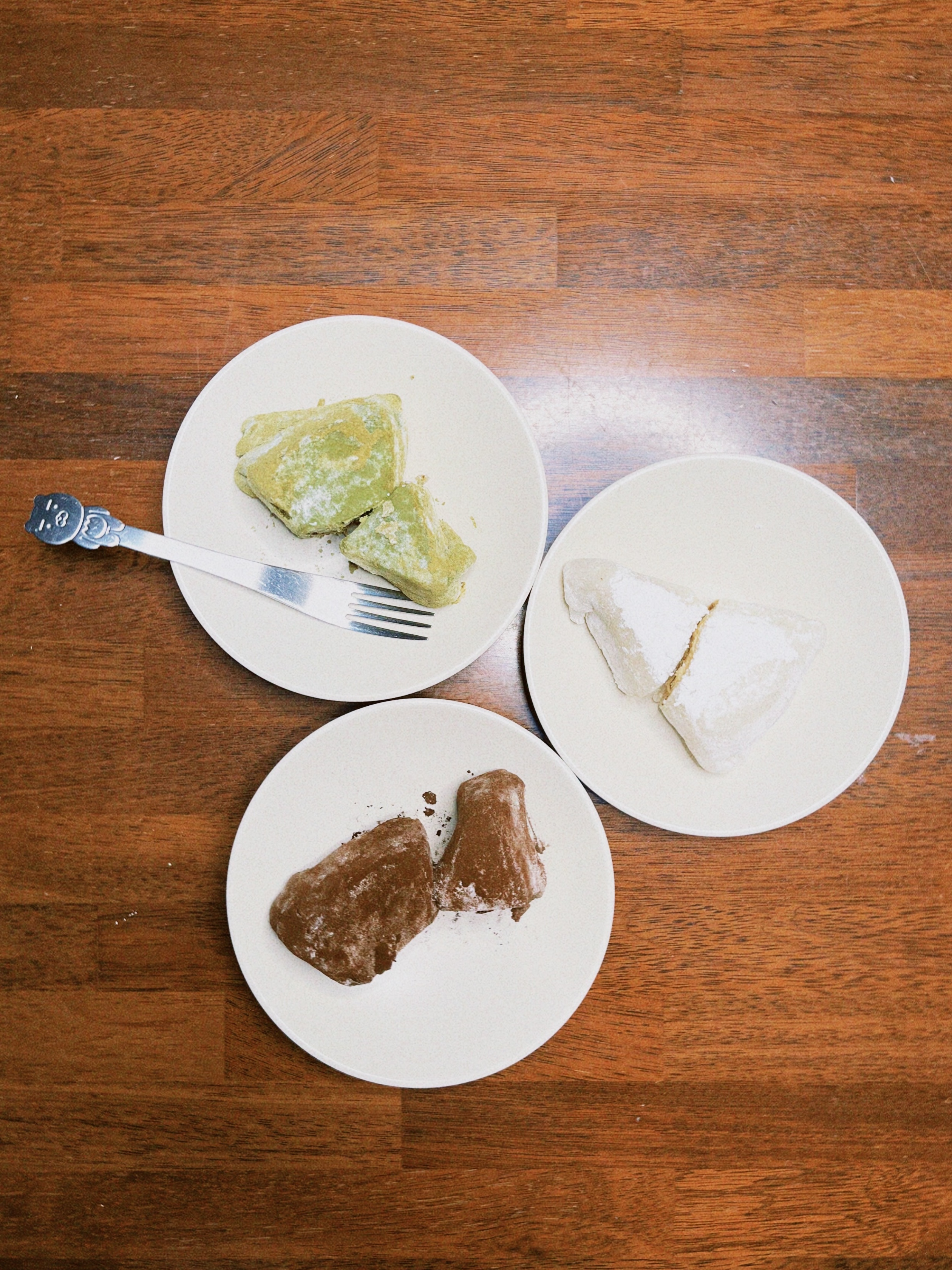 [KREAM 단독] What A Bread Mochi Cheesecake 착용 스타일 - 6