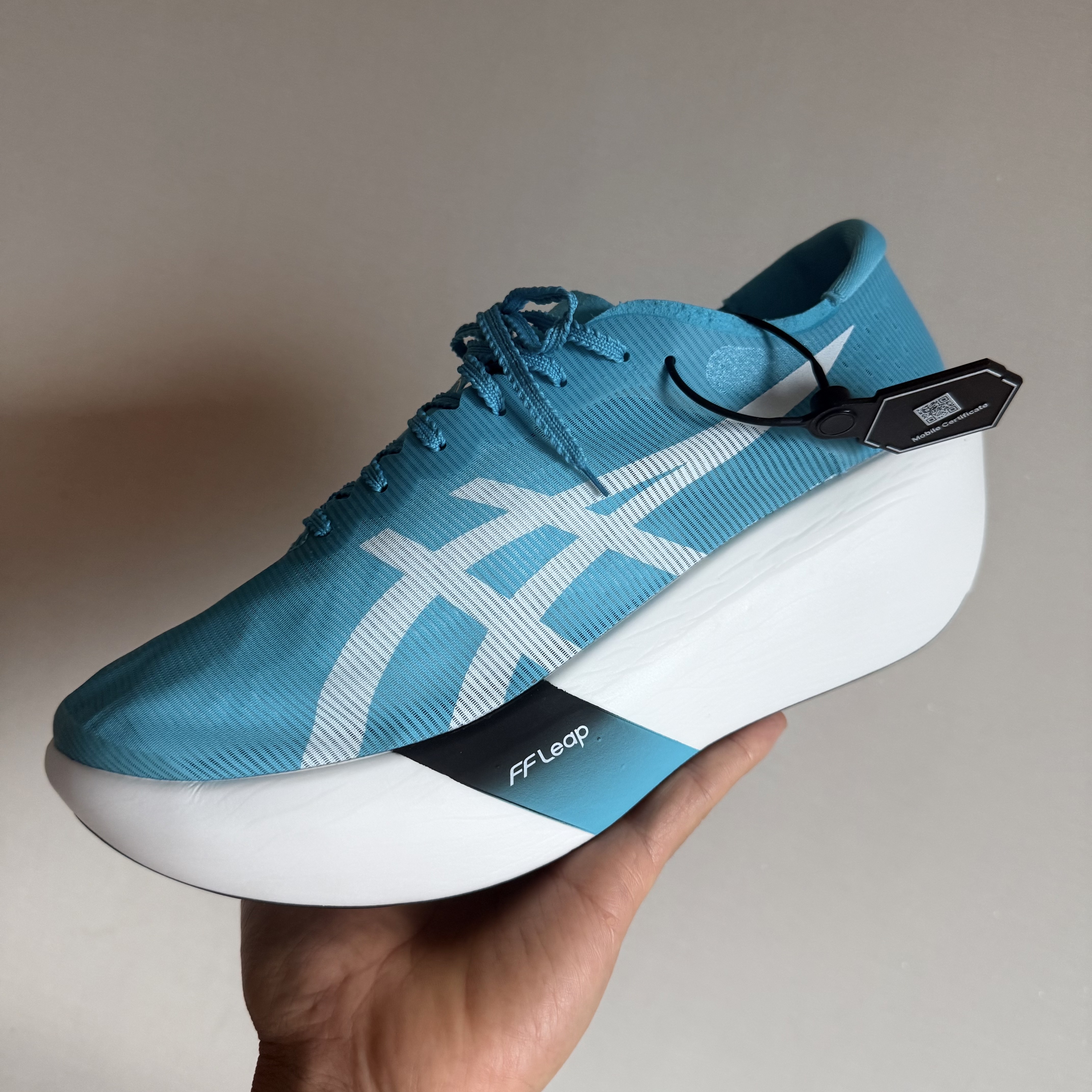 Asics Metaspeed Ray Aquarium White 착용 스타일 - 5