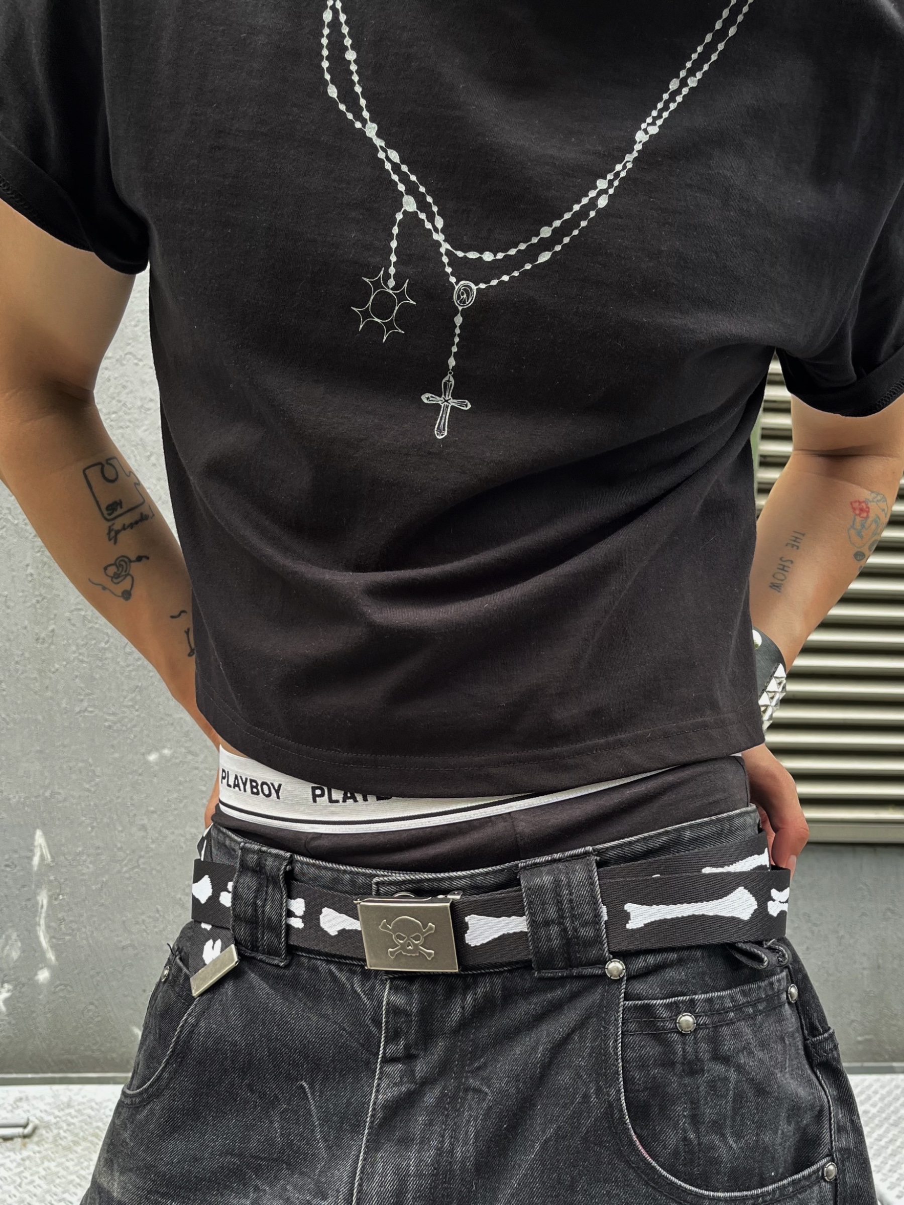 Hysteric Glamour Vixen Girl Necklace Silver 착용 스타일 - 3