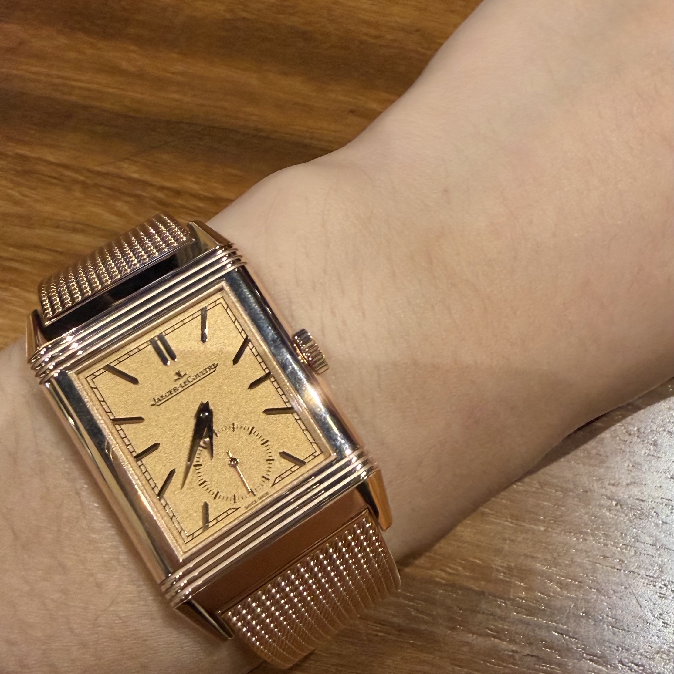 Cartier Tank Must Watch Large Quartz Steel Bracelet Steel 착용 스타일