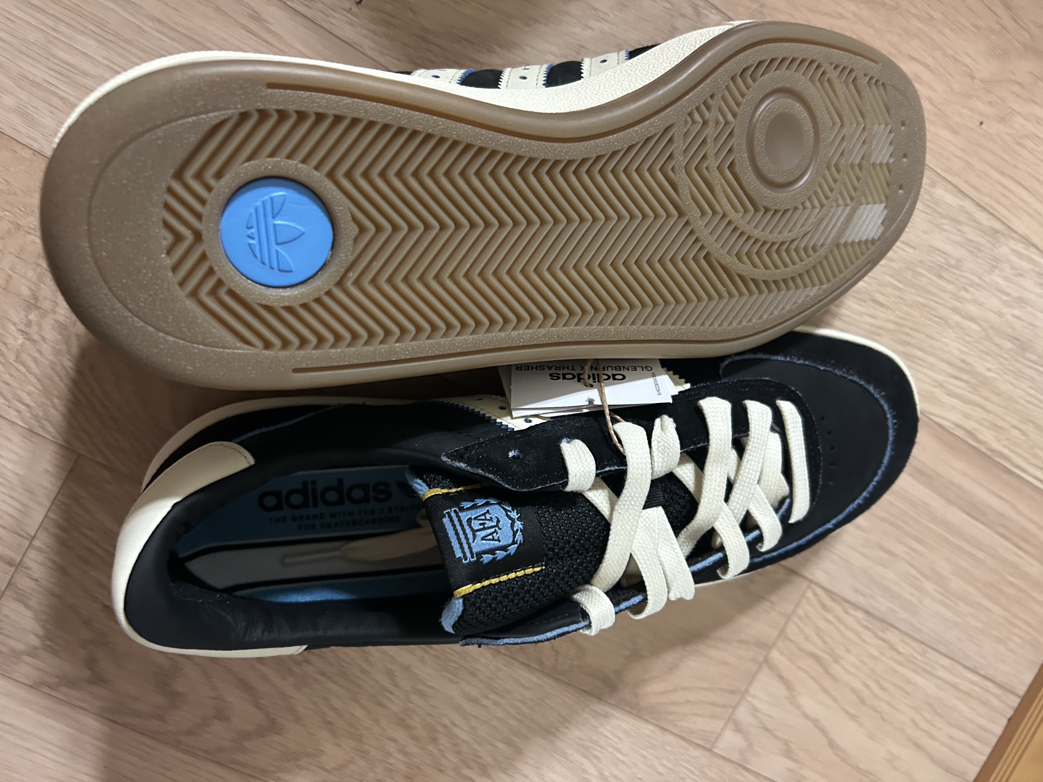 Adidas x Thrasher x Argentina Glenburn Core Black Cream White 착용 스타일