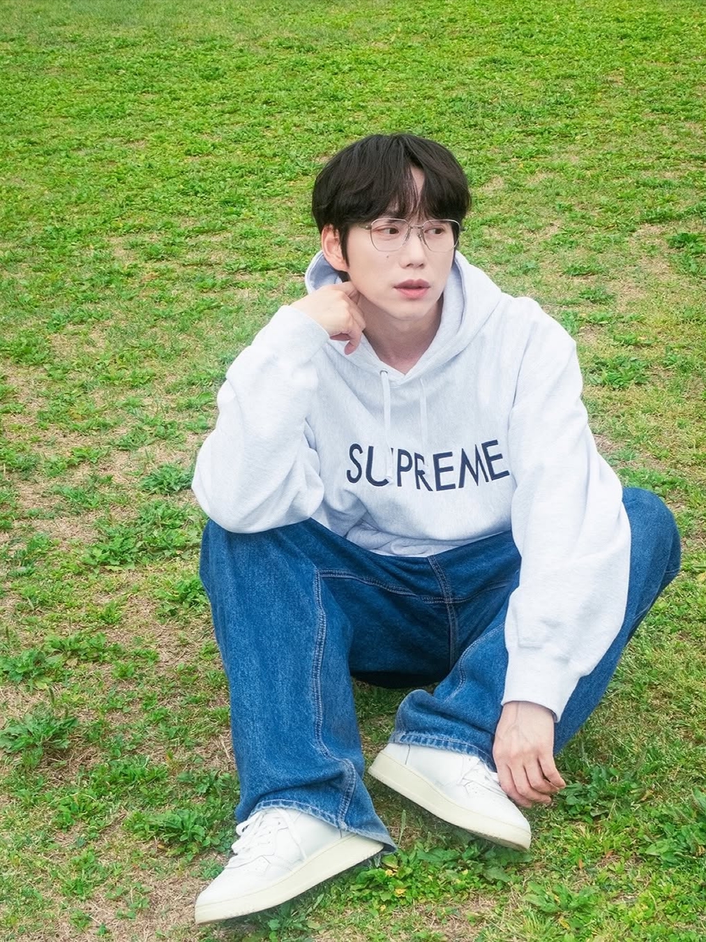 Supreme Capital Hooded Sweatshirt Ash Grey - 22FW 착용 스타일