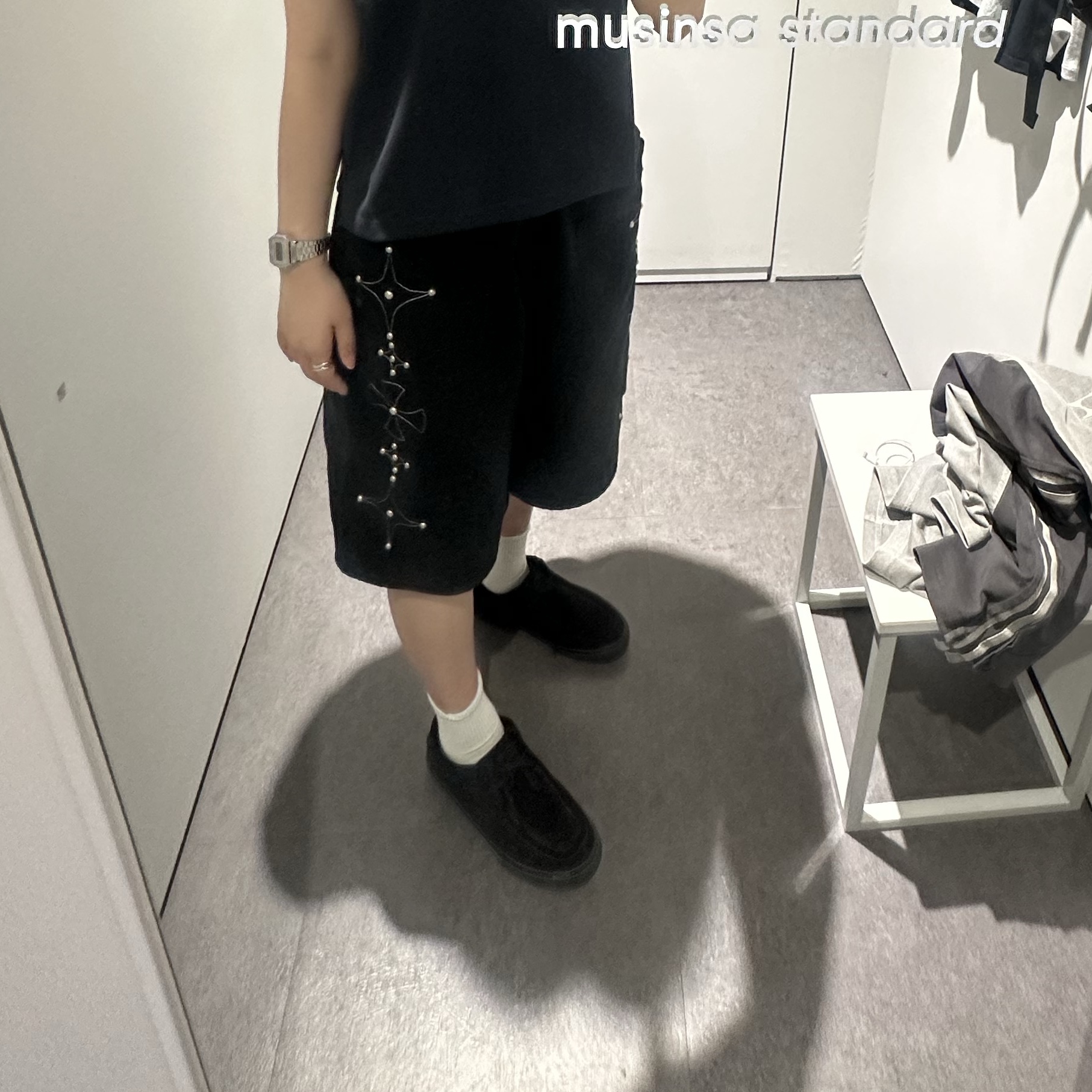 Vans Carver Low Black 착용 스타일