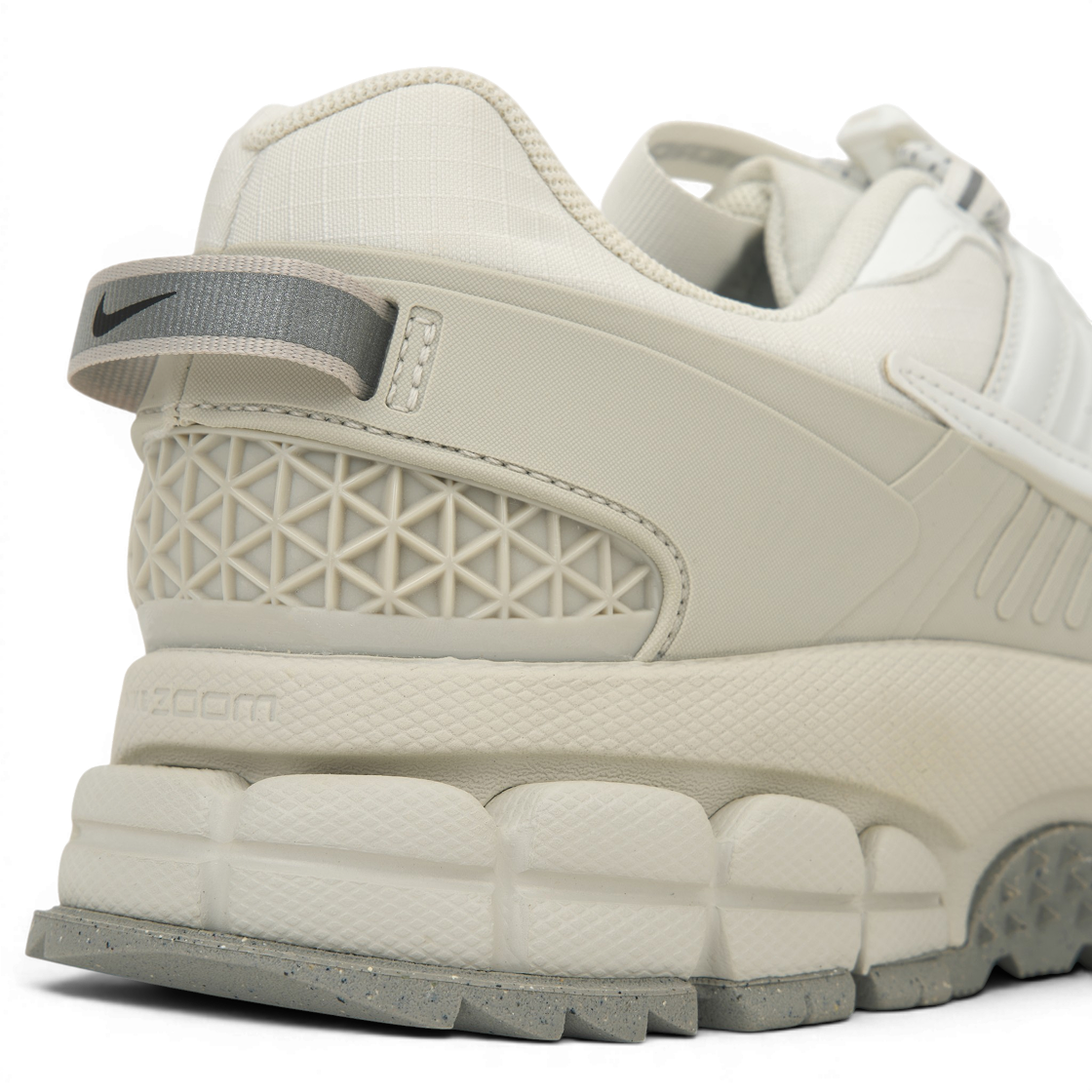 나이키 줌 보메로 롬 서밋 화이트 앤 라이트 본(Nike Zoom Vomero Roam Summit White and Light Bone) - 8