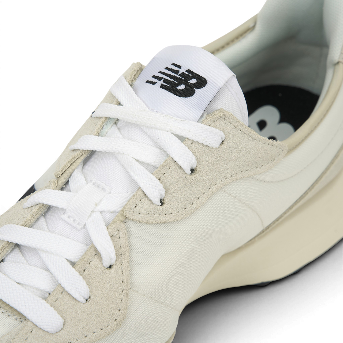 뉴발란스 327 화이트 블랙(New Balance 327 White Black) - 7