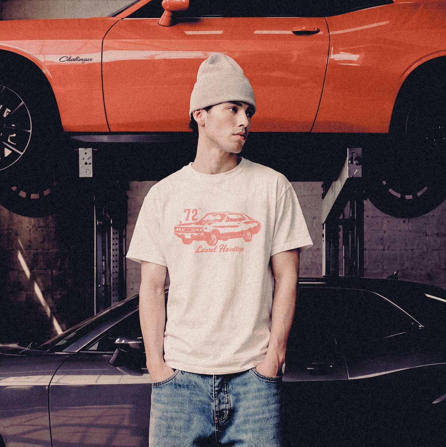 GILDAN x Vintage Collection 72 CAR T-Shirt White 착용 스타일