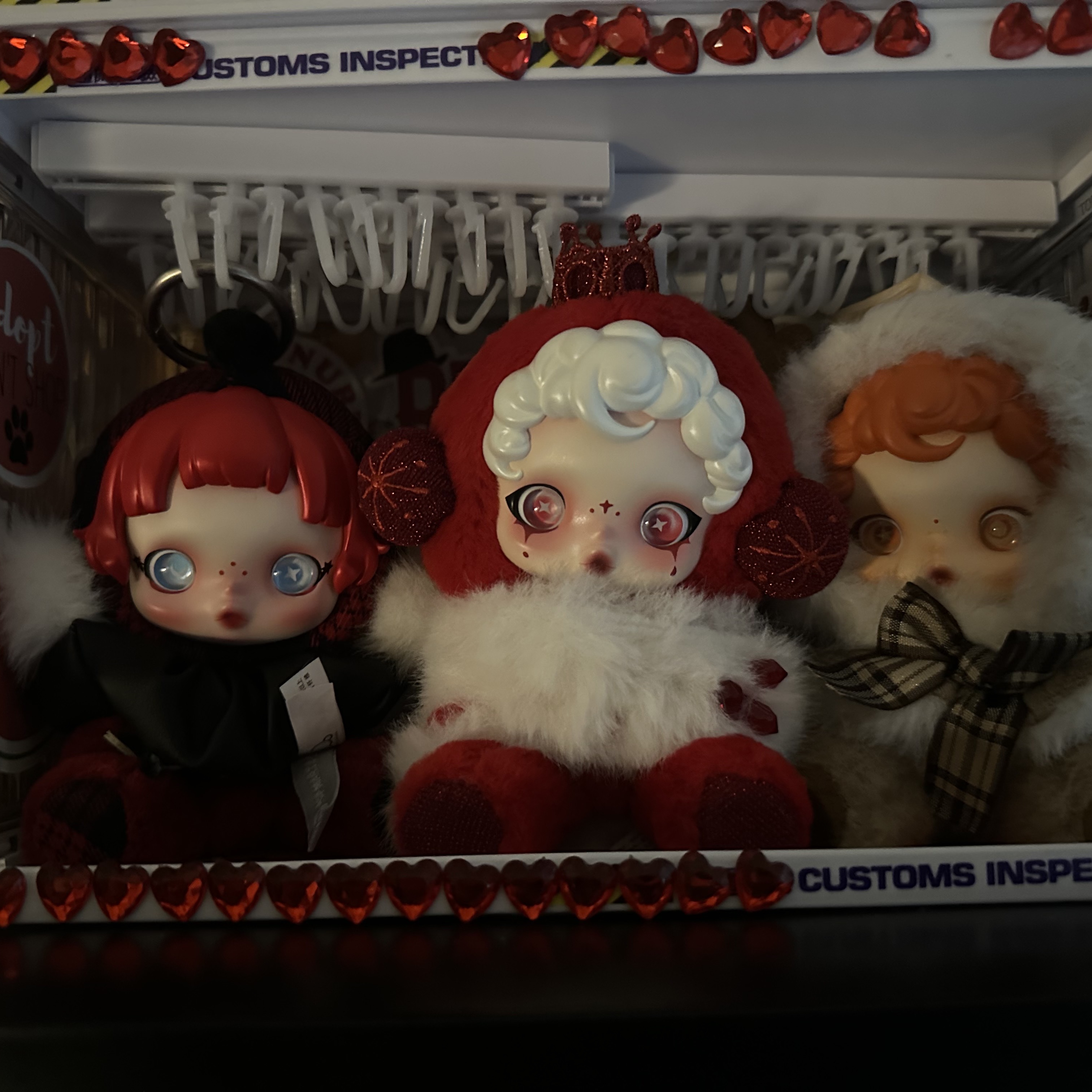 Pop Mart Skullpanda Winter Symphony Series Keyring Symphony of Wishes (Opened Case), Pop Mart Skullpanda Winter Symphony Series Keyring Wanderer's Tune (Opened Case) 착용 스타일 - 2