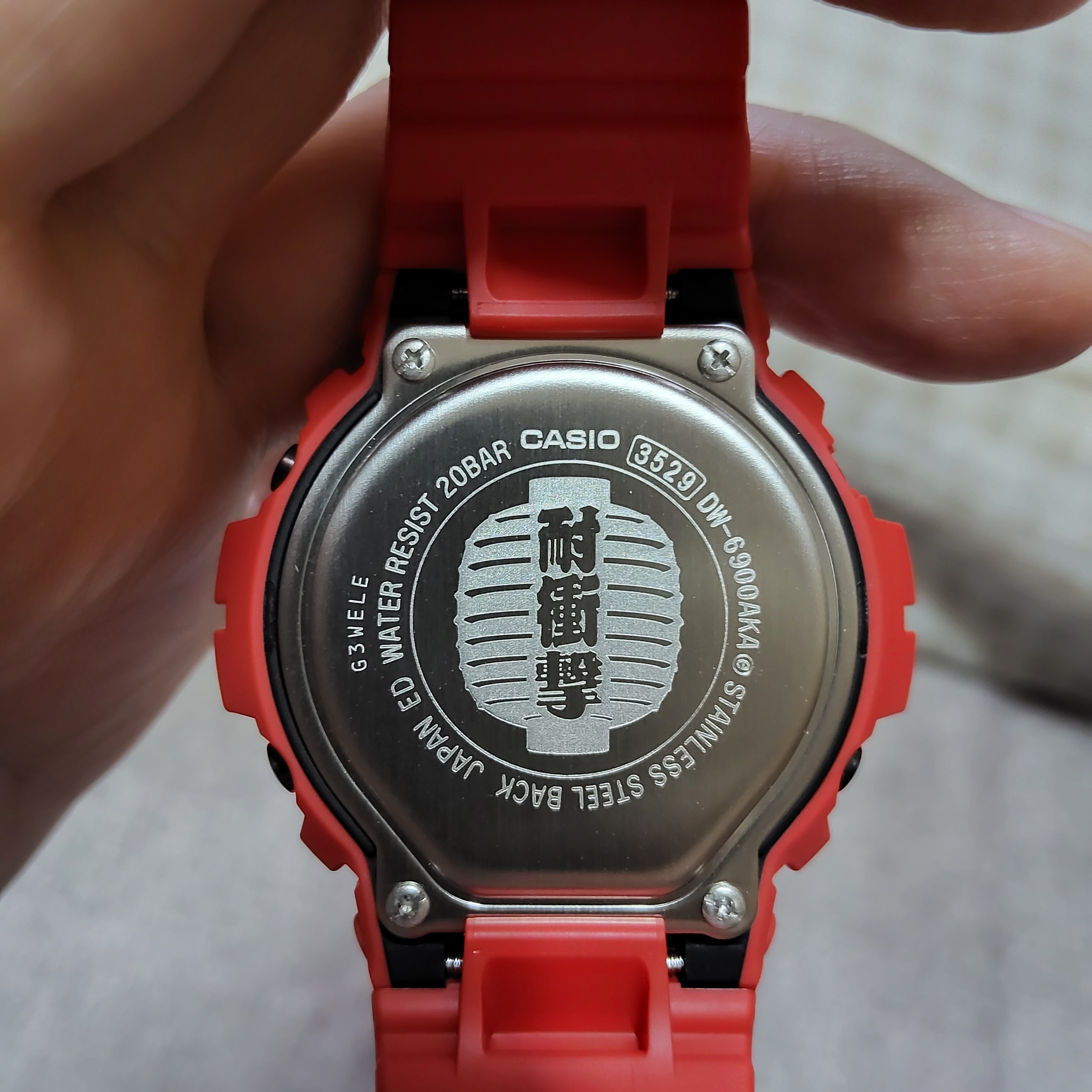 Casio G-Shock DW-6900AKA-4 착용 스타일 - 7
