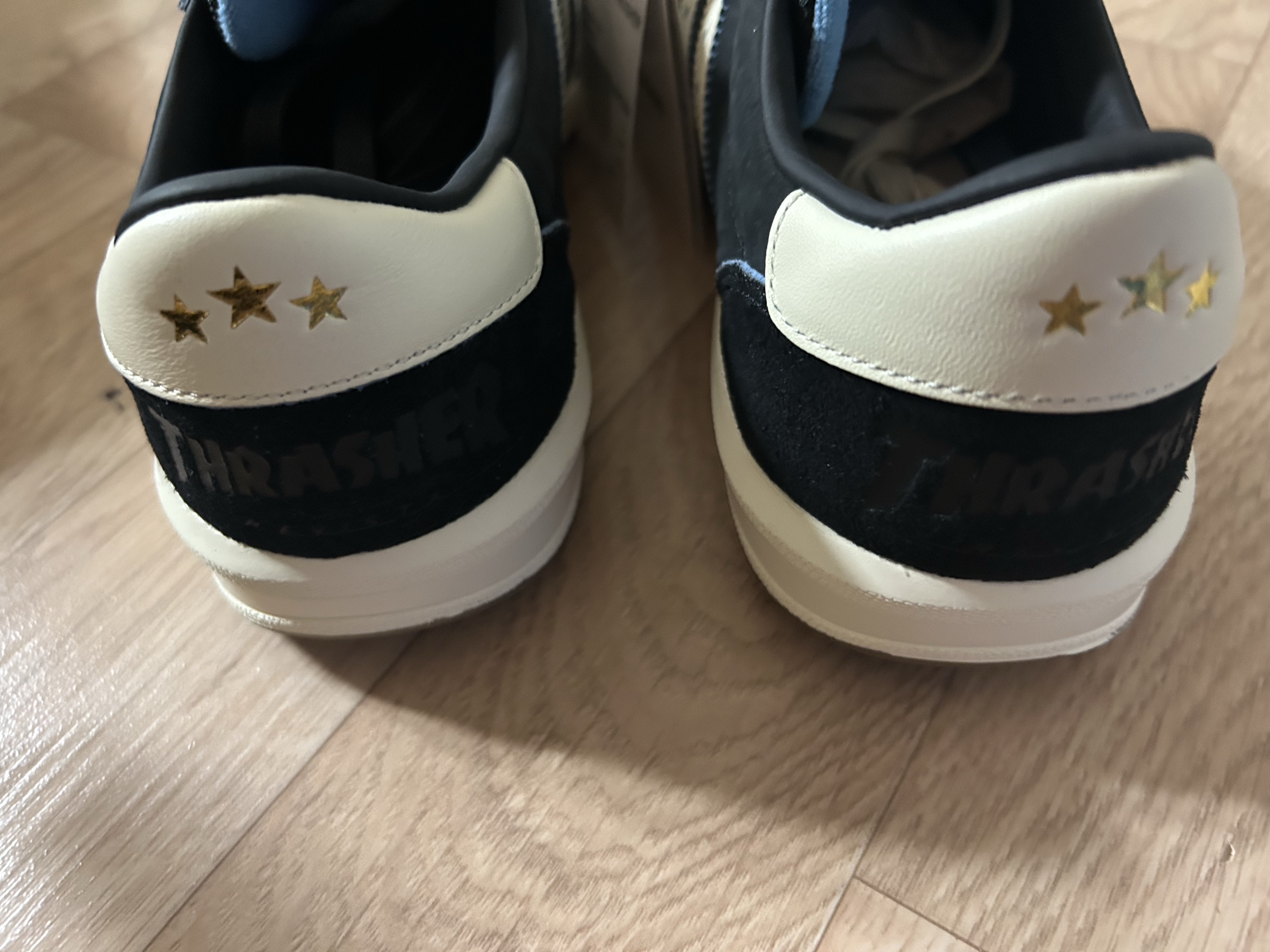 Adidas x Thrasher x Argentina Glenburn Core Black Cream White 착용 스타일