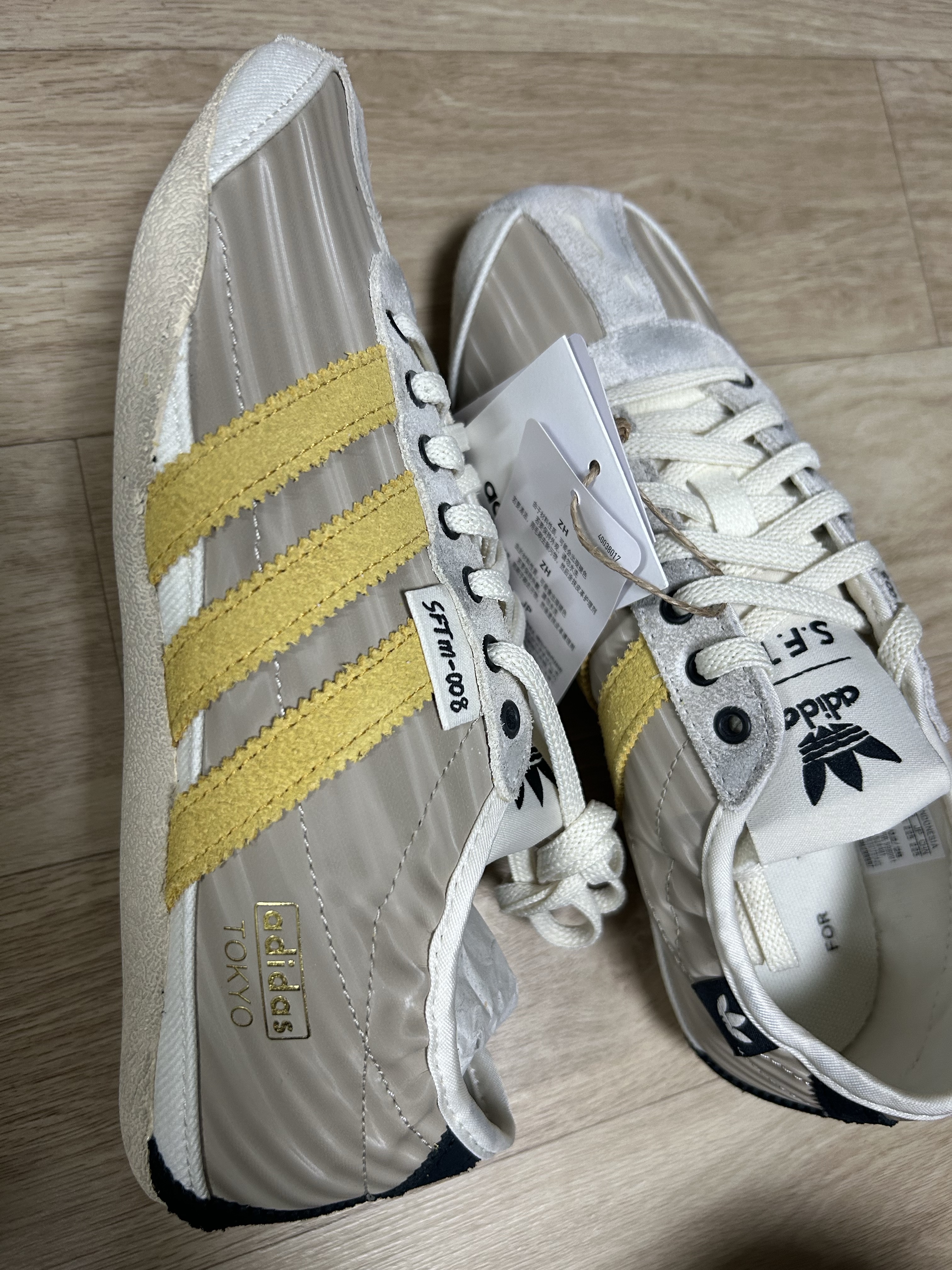 (W) Adidas x Song for the Mute 007 Tokyo Off White 착용 스타일