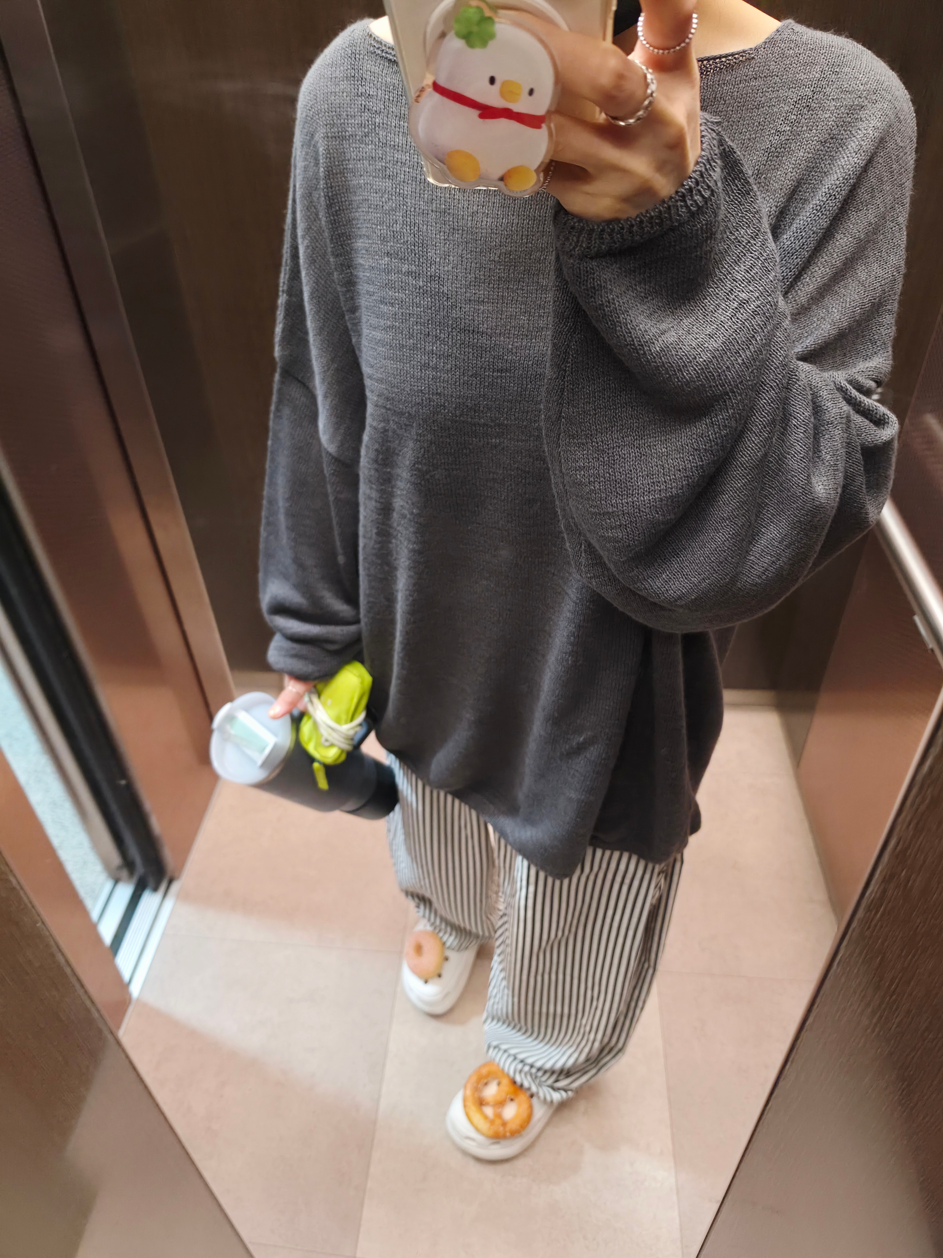 Quarqor #5125 Ring, Crocs Classic Crush Clog White 착용 스타일