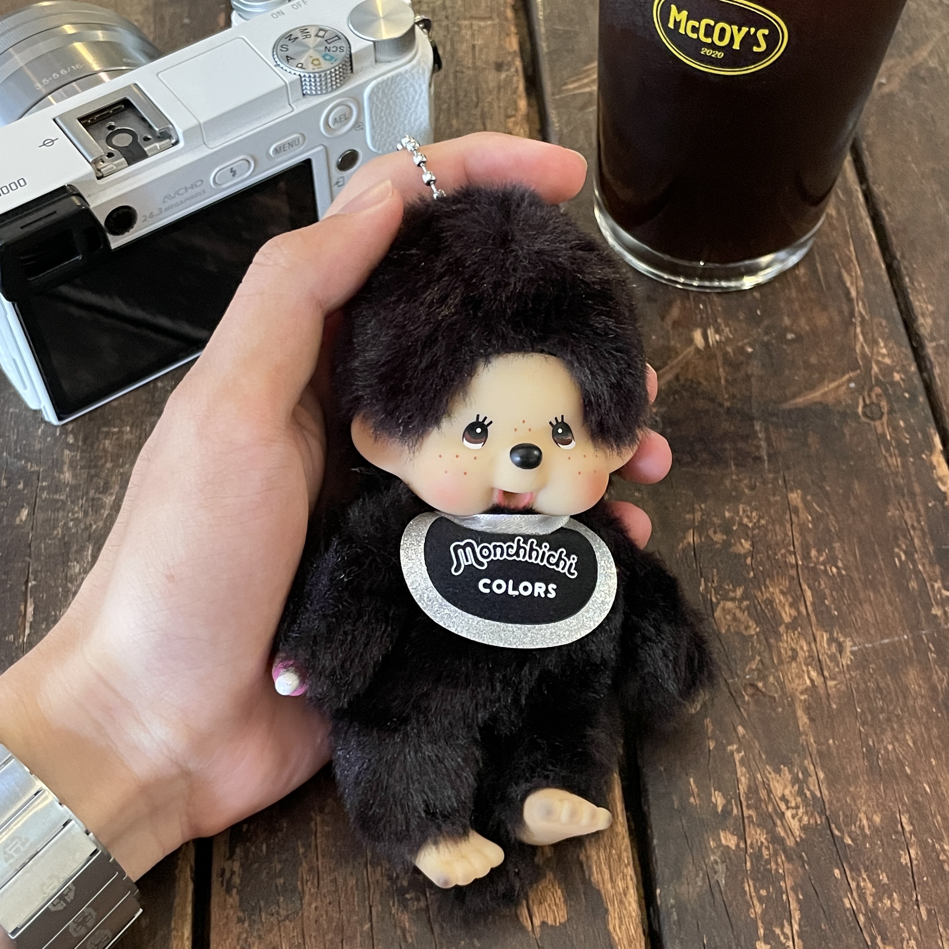 Monchhichi Colors Key Chain Black 착용 스타일 - 3