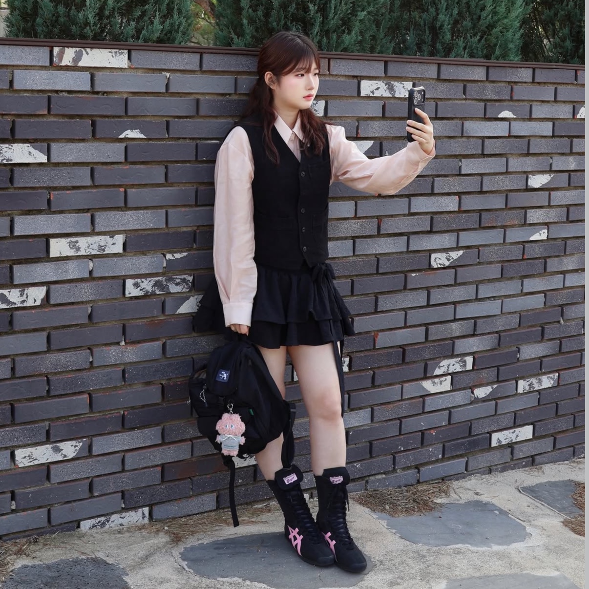 Onitsuka Tiger Mexico 66 Boxing Black Blossom Pink 착용 스타일 - 2