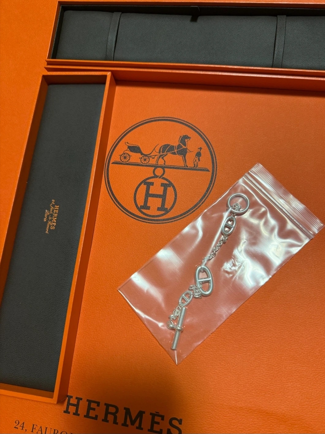 Hermes Medium Chaine D'Ancre Bracelet Sterling Silver, Hermes Large Chaine D'Ancre Bracelet Sterling Silver 착용 스타일