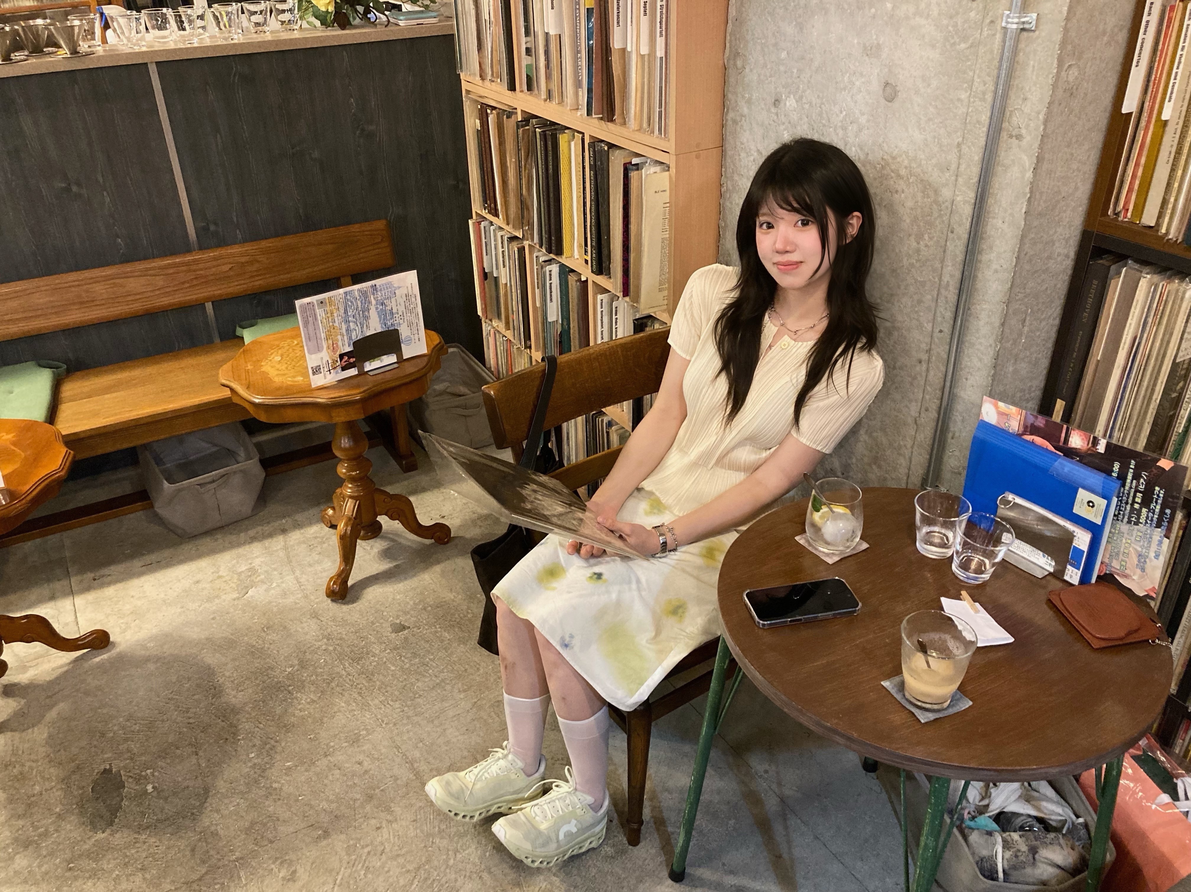 (W) On Running Cloudmonster Void Seedling Linen 착용 스타일 - 2